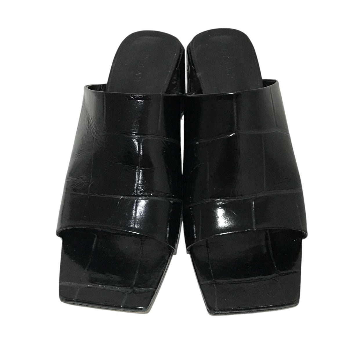 【Katya Black Maxi Croco Embossed Leather】型押しサンダル