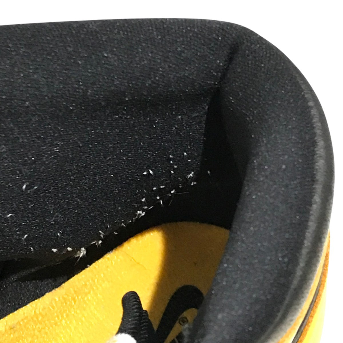 【AIR JORDAN 1 RETRO HIGH OG】ハイカットスニーカー555088-711
