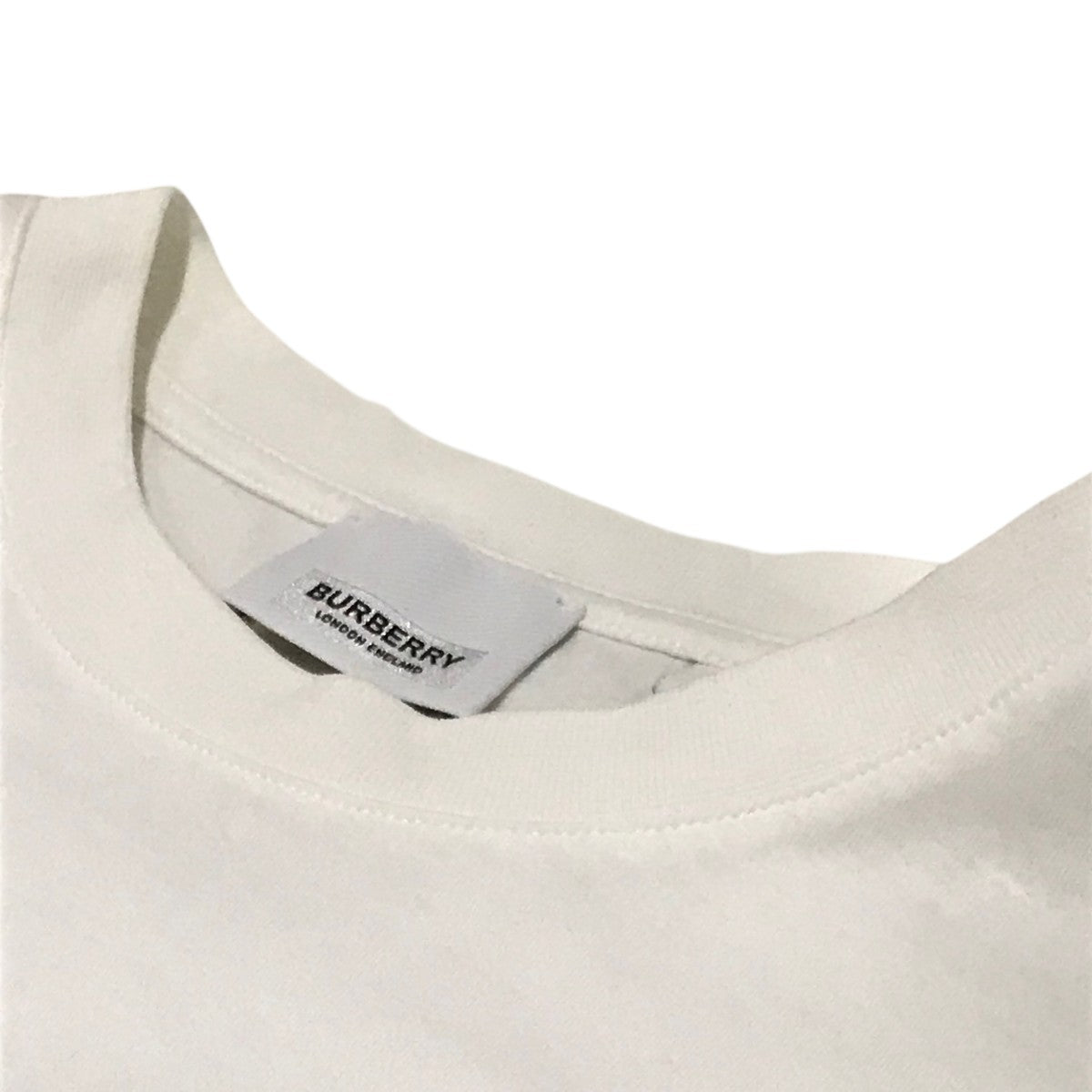 BURBERRY ホワイトジャケット 新品未使用 SALE‼️ BURBERRY（ジャケット/上着 ・ ホワイト/白色系）のフリマ