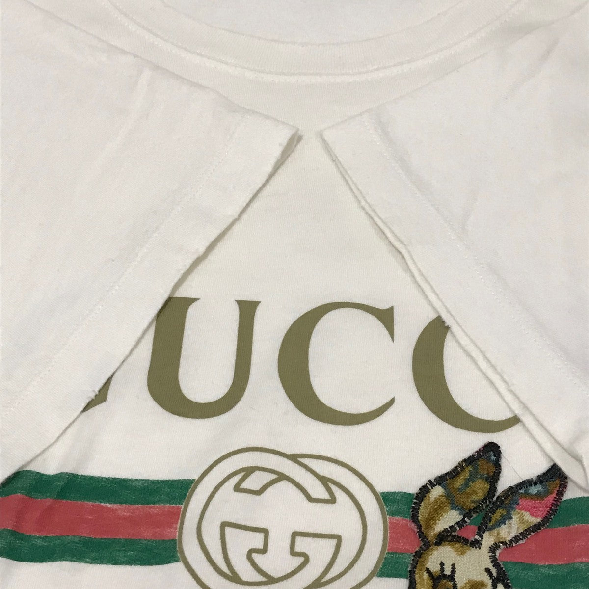 GUCCI(グッチ) ラビットワッペン オールドロゴTシャツ493117