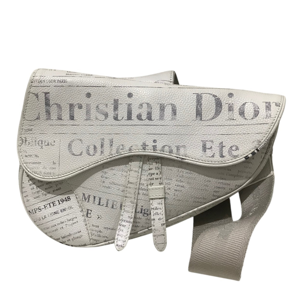 【レア】ディオール クラッチバッグ ニュースペーパー Daniel Arsham レア】ディオール クラッチバッグ ニュースペーパー Daniel Arsham