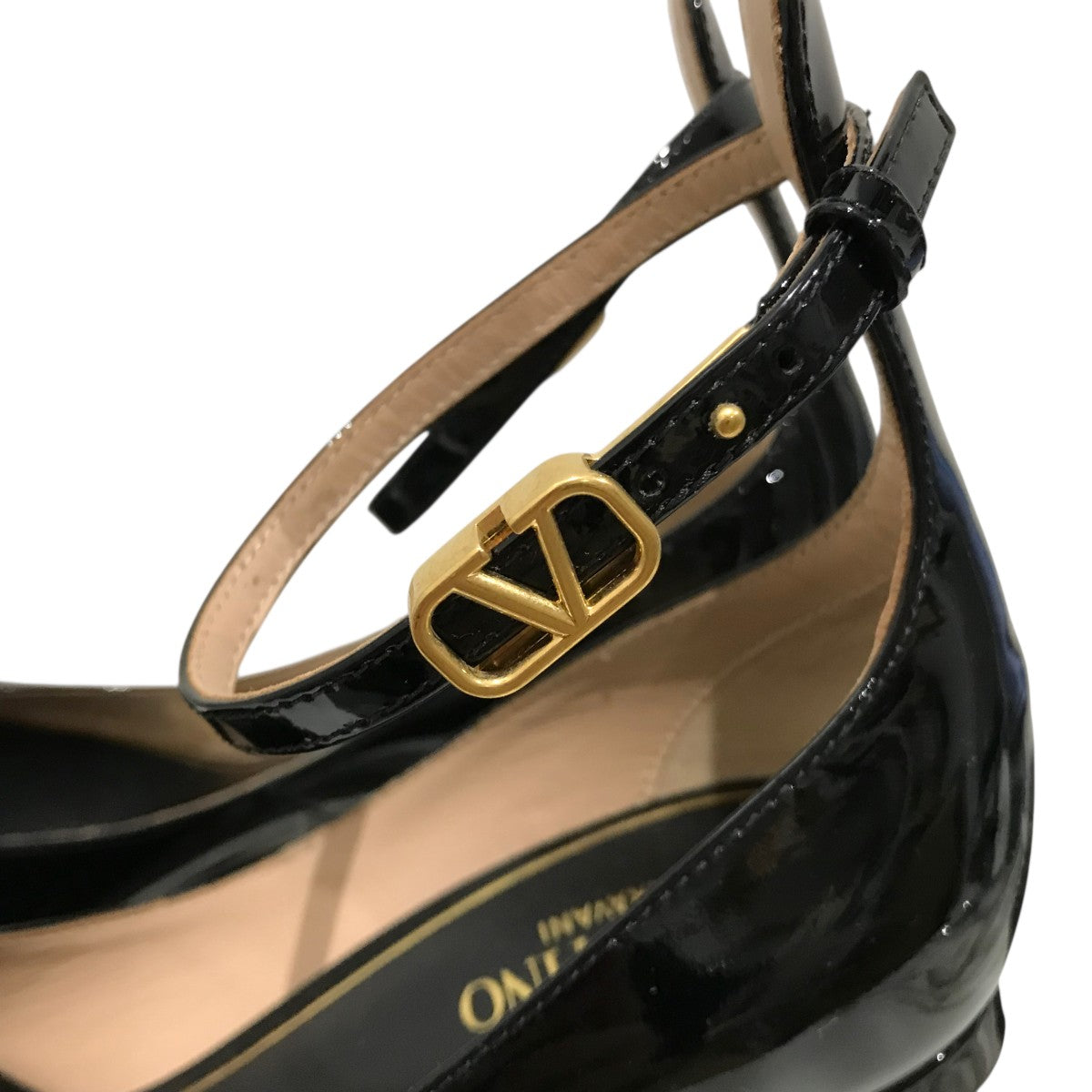 VALENTINO(ヴァレンチノ) V金具パテントヒールパンプスVSX004 VSX004