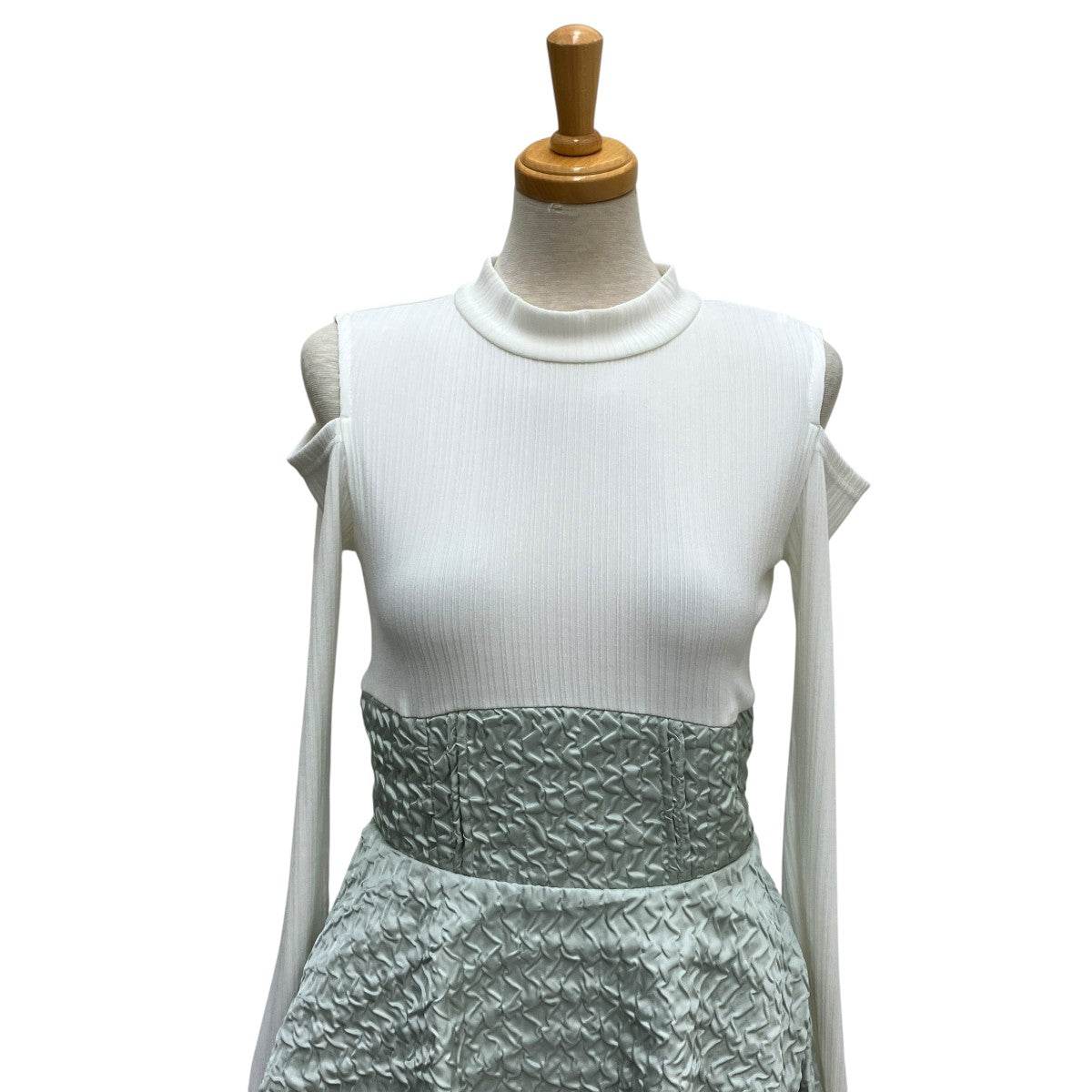 リ*ン様 dandelionワンピース RIPPLEFLOWERワンピース[品番：MKSW0056022]｜dazzlin（ダズリン