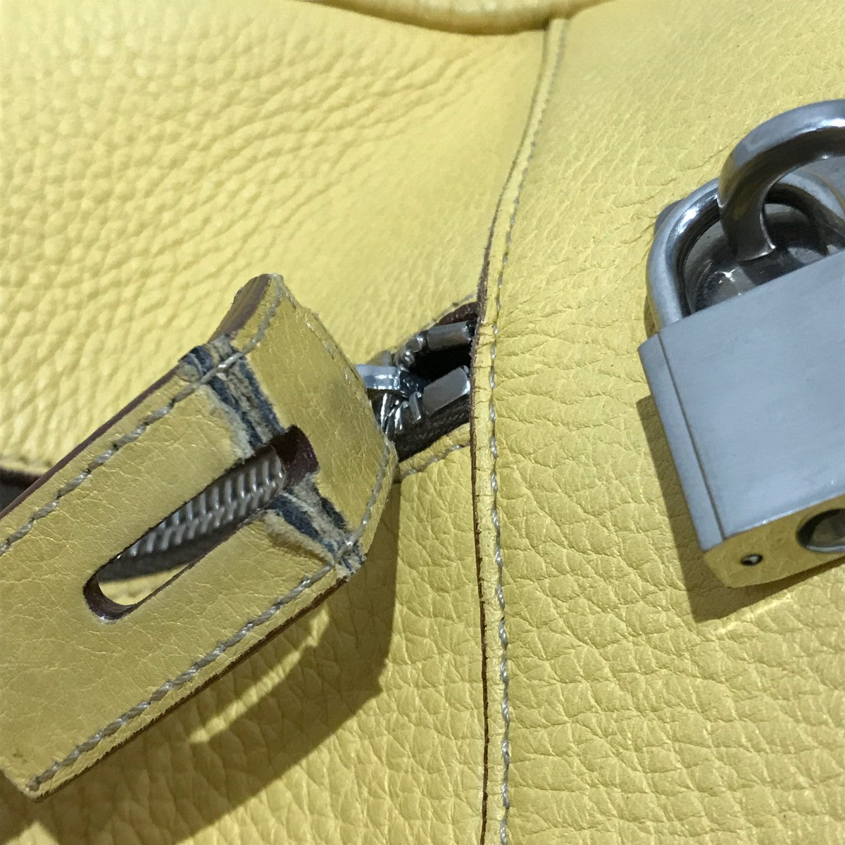 PRADA(プラダ) レザーボストンバッグ イエロー｜【公式