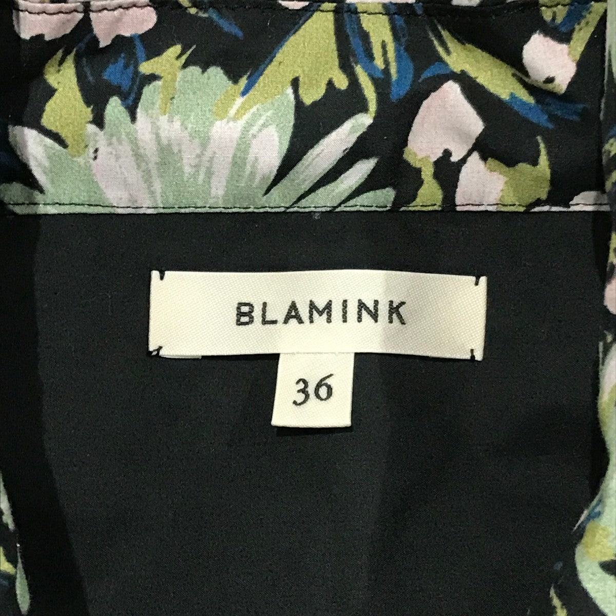 ブラミンク BLAMINK 25SS M．SUMMER フラワープリントレギュラーカラーシャツ 7911-299-0172 ネイビー×ピンク サイズ： BLAMINK(ブラミンク) 25SSM．SUMMER フラワープリントレギュラー
