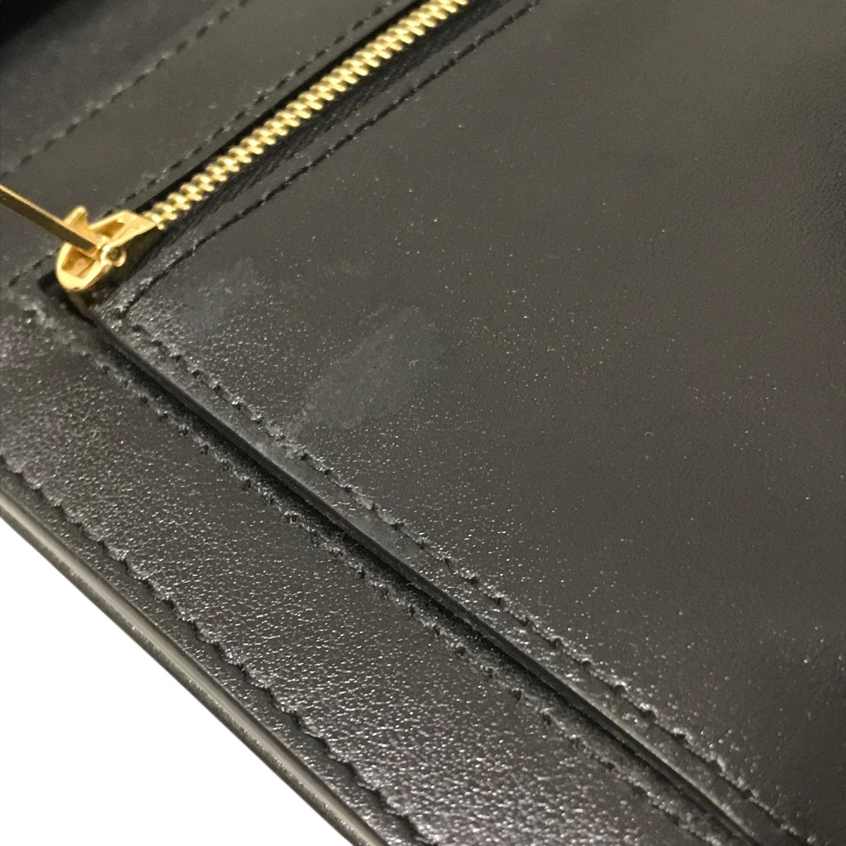 CELINE ラージストラップウォレット ブラック CELINE(セリーヌ) ラージストラップウォレット - ブラック
