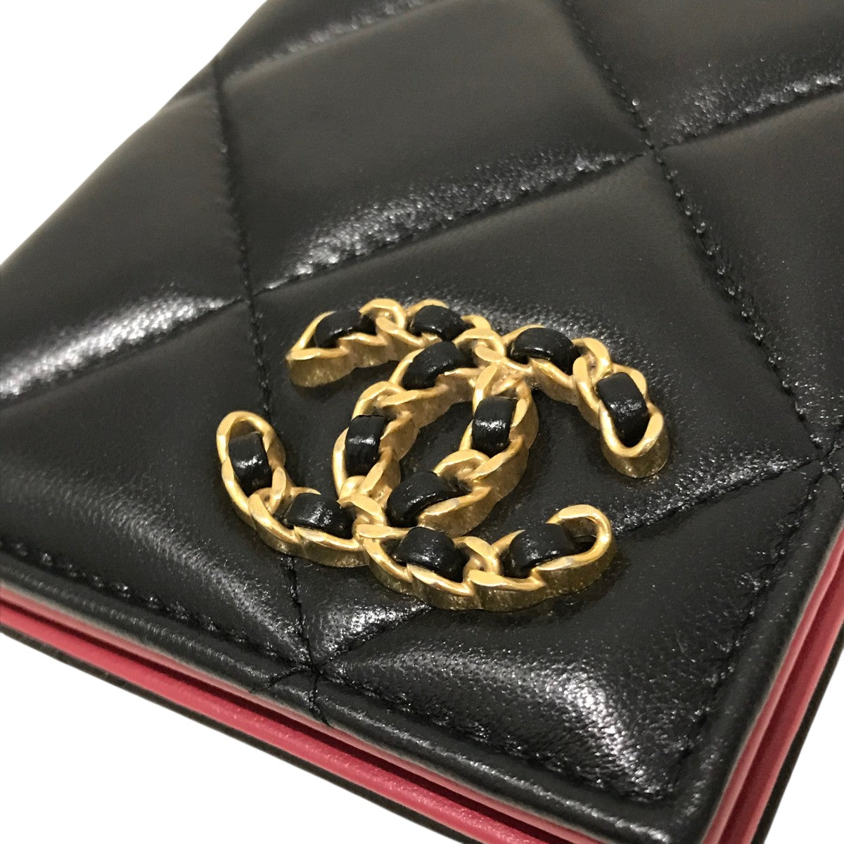 【SALE】シャネル CHANEL パスポートケース 黒 キャビアスキン CHANEL - 値下げ！新品 シャネル キャビアスキン パスポート