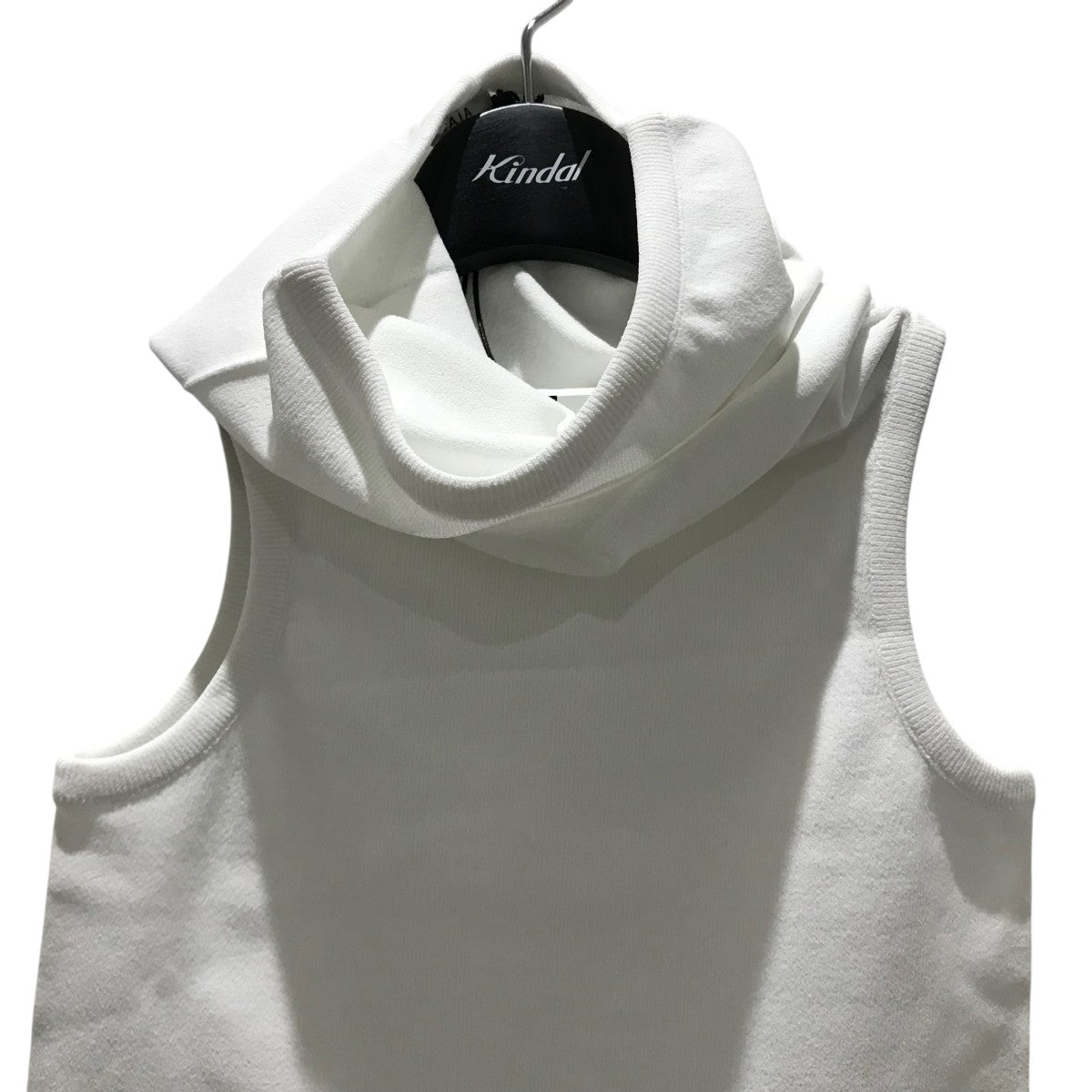 【VIP価格！】ALAIA ホワイト ハイネック クロップドトップ 関税込 VIP価格【ALAIA】ハイネックジャージークロップトップ