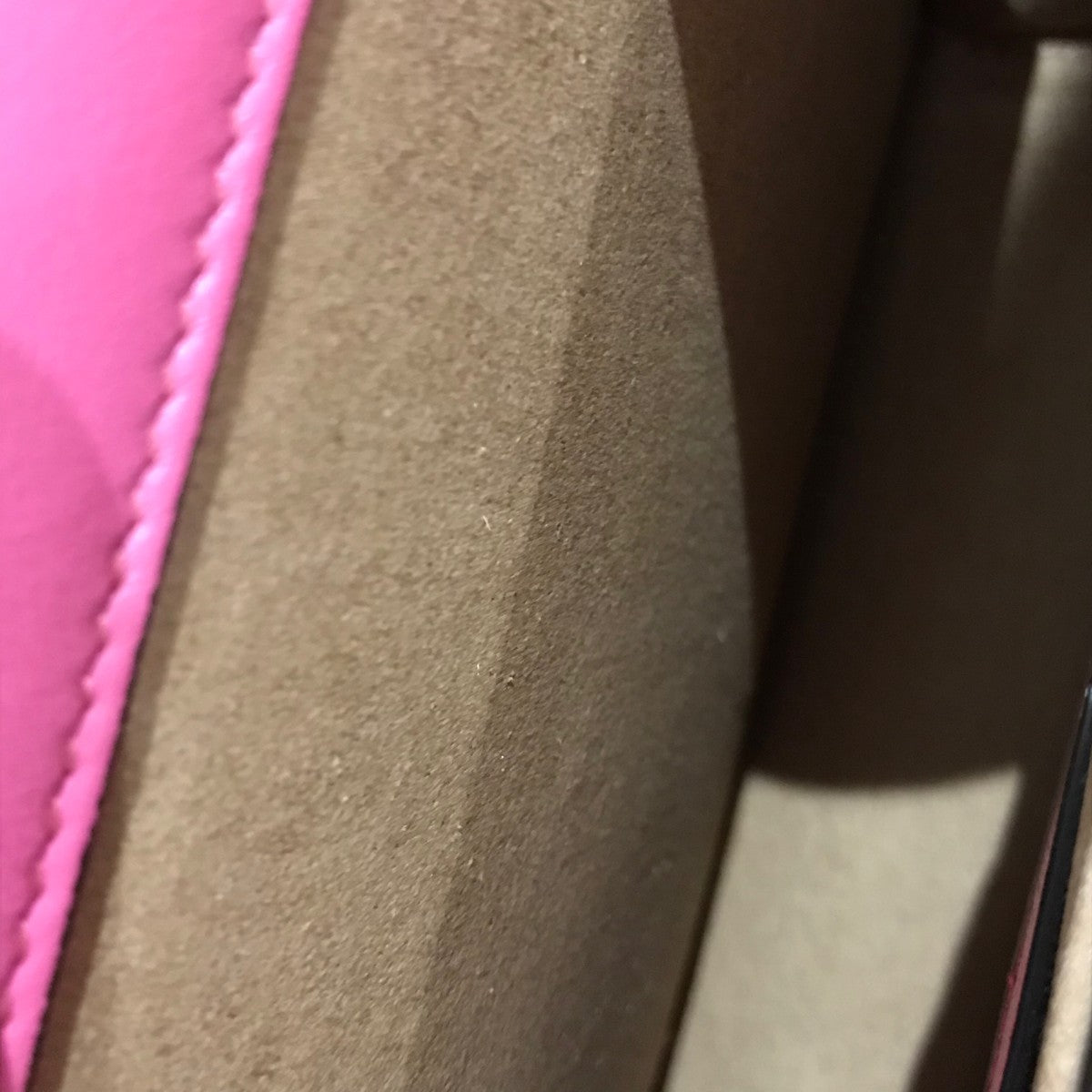 JIMMY CHOO(ジミーチュウ) チェーンショルダーバッグ ピンク