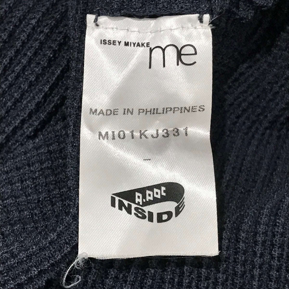 me ISSEY MIYAKE(ミーイッセイミヤケ) 長袖トップM101Kj331