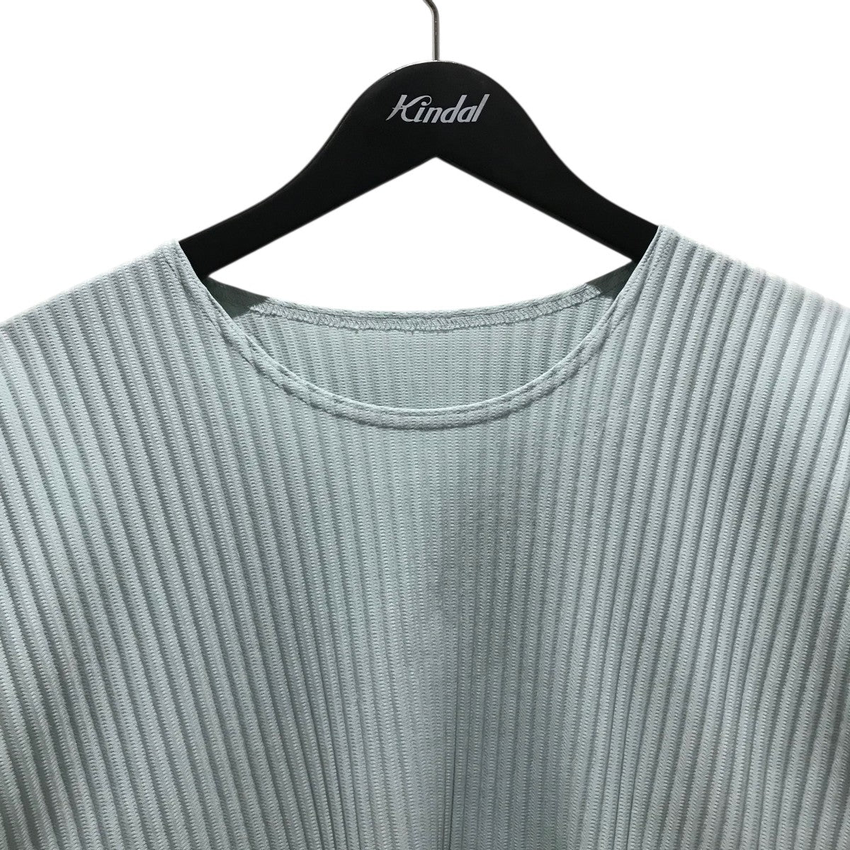HOMME PLISSÉ ISSEY MIYAKE 長袖カットソー オリーブ HOMME PLISSE ISSEY MIYAKE(イッセイミヤケオムプリッセ) ロナン