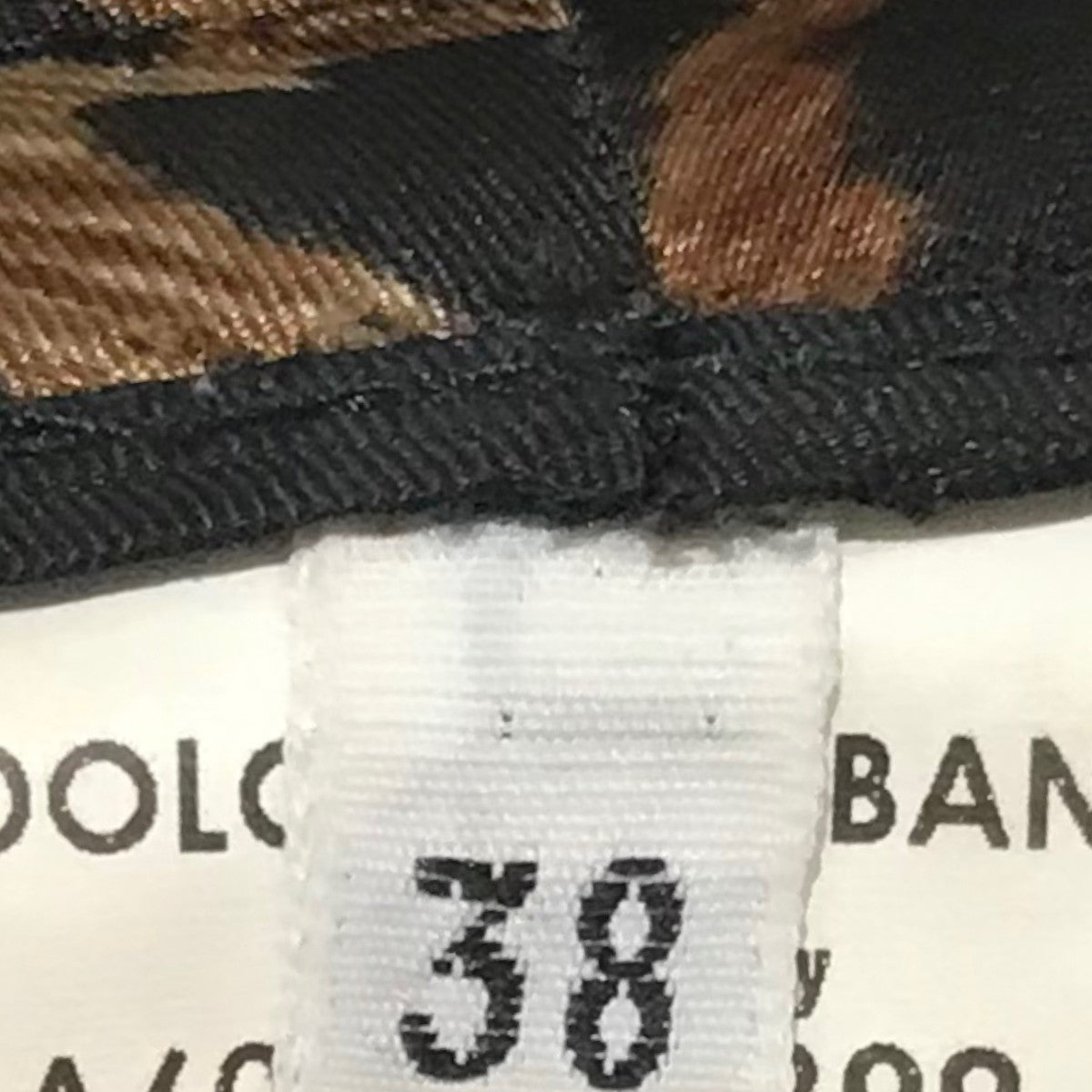DOLCE&GABBANA レオパード柄 タイツ サイズ38 S D&G 美品】DOLCE&GABBANA レオパード柄シルクトップス ドルガバ 44