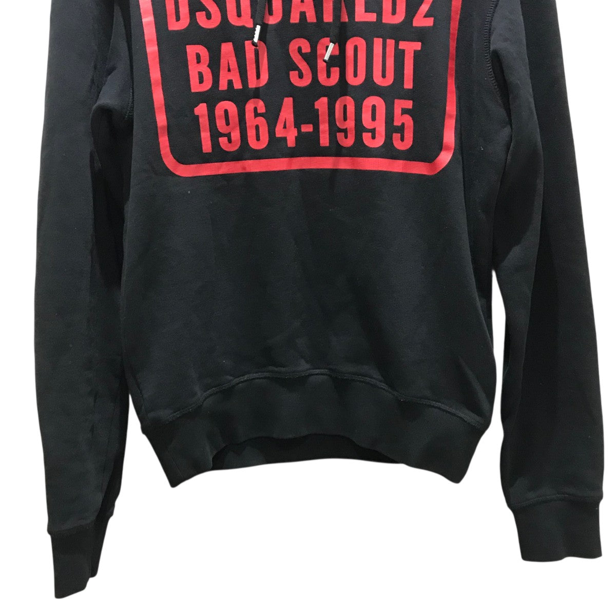 DSQUARED2(ディースクエアード) 18SSロゴプルオーバーパーカー