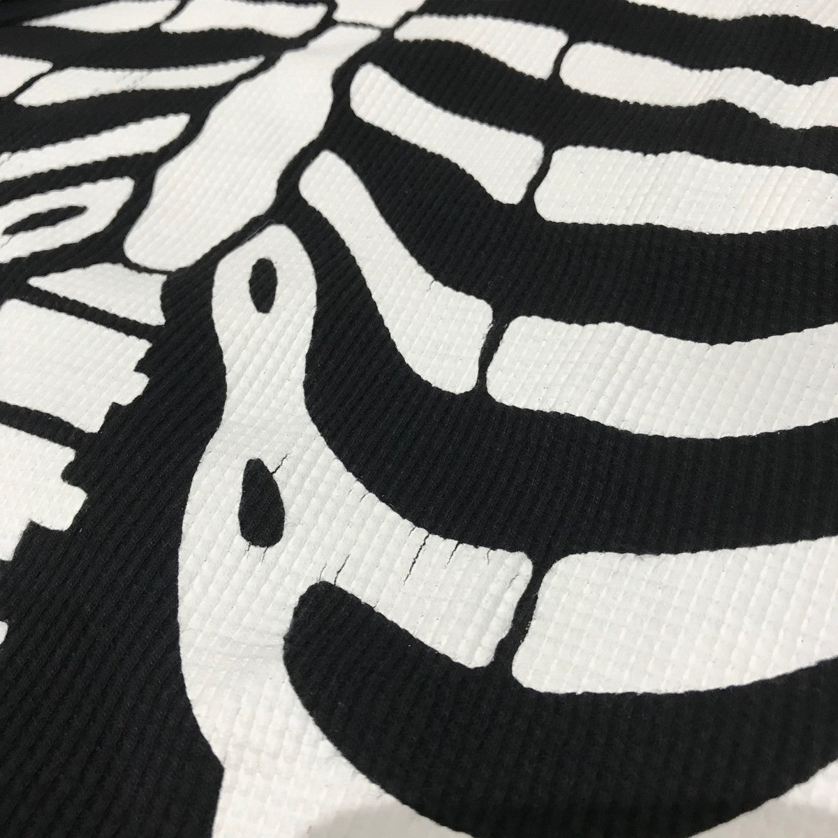 Supreme×Hanes 【Bones Thermal 】ボーンサーマルカットソー