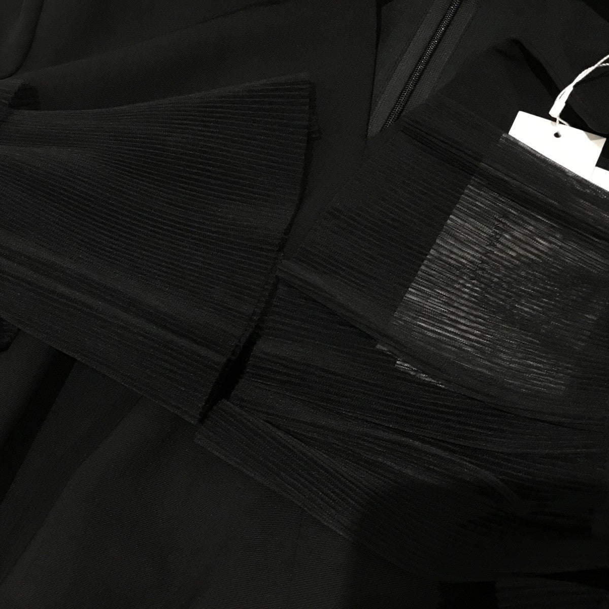 AKIRA NAKA(アキラナカ) 【Tiia pleats sleeve dress BK】袖プリーツ