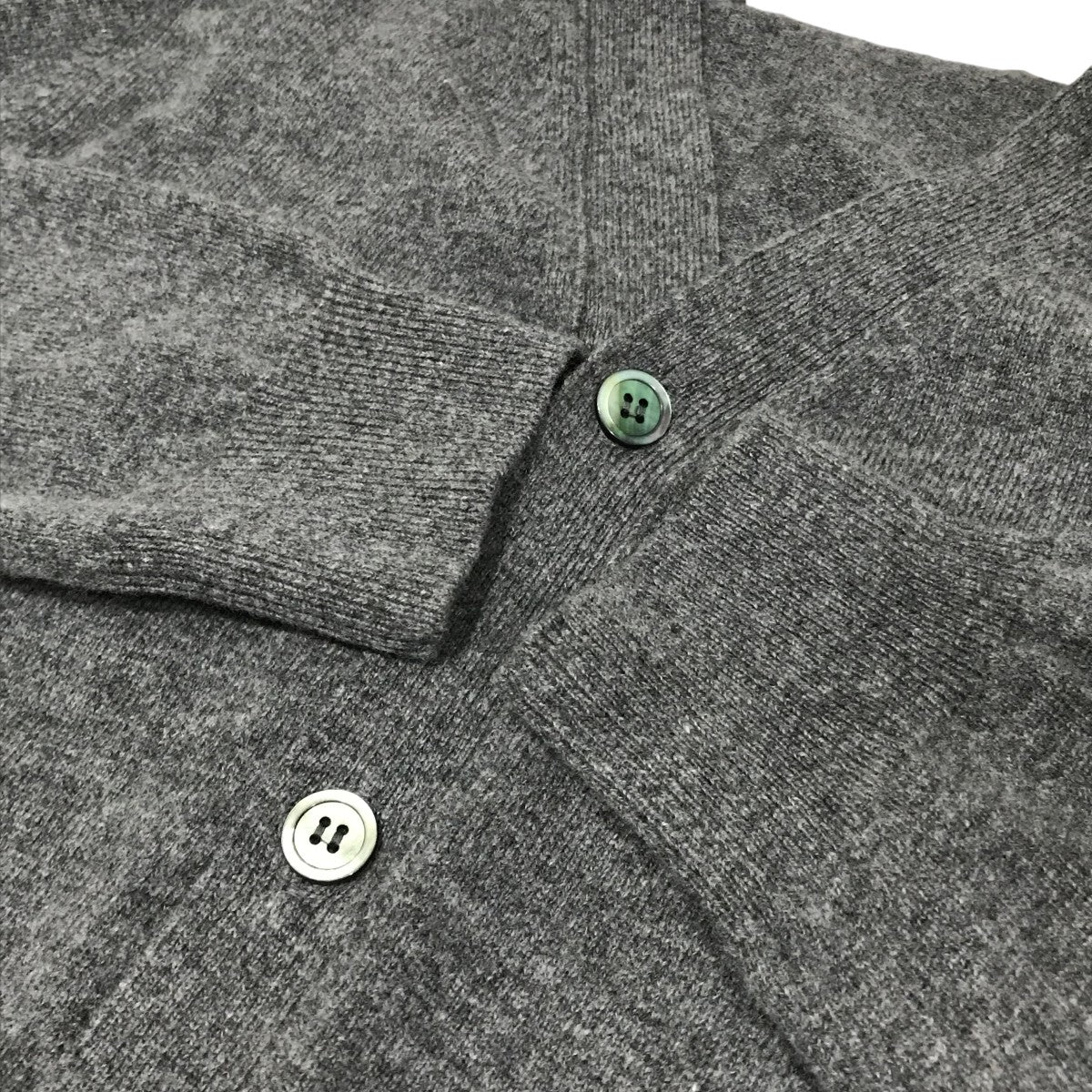 【新品】PLAY COMME des GARÇONS グレー カーディガン L COMME des GARÇONS PLAY グレー カーディガン L - メルカリ