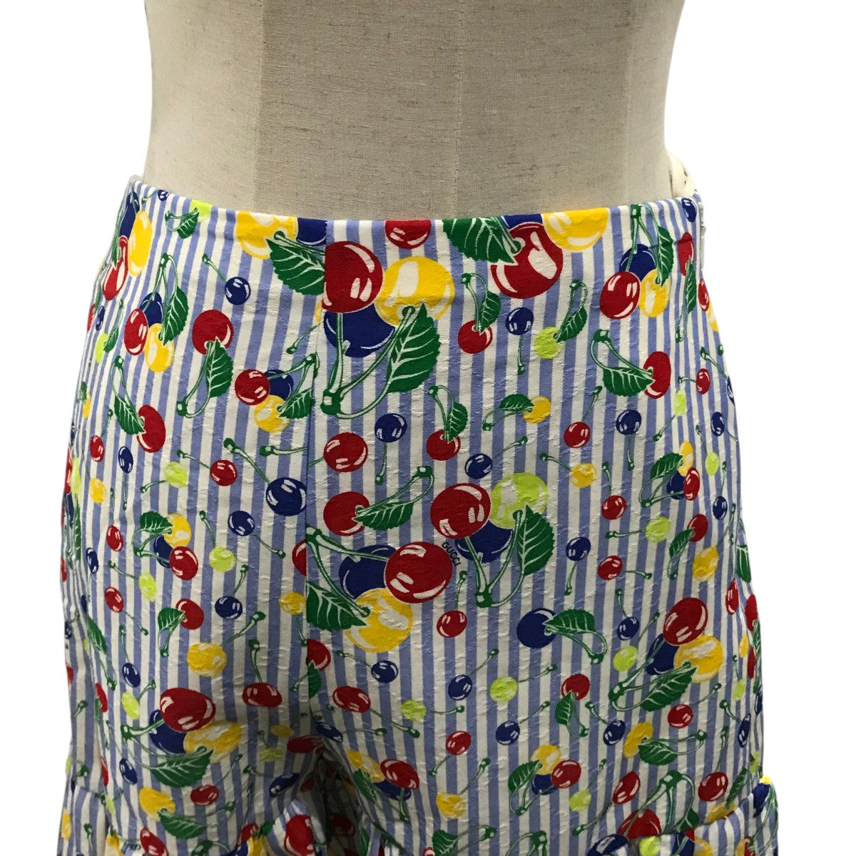 GUCCI チェリーストライプショートパンツ739766 古着・中古-3枚目のアイテム画像