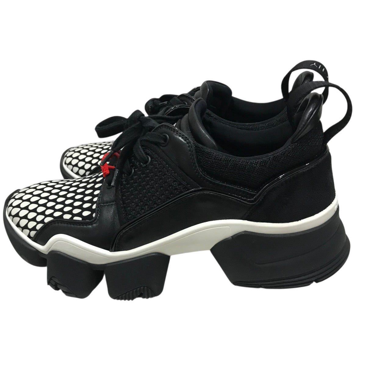 GIVENCHY JAW レザースニーカー　ダッドスニーカー　ジバンシー ジバンシィ新作メンズスニーカー「JAW」