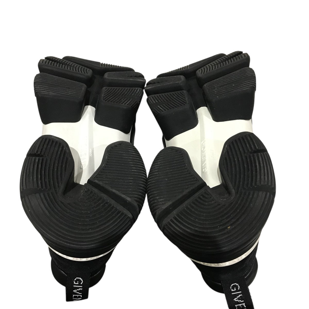 ぱんじー GIVENCHY(ジバンシィ) 【JAW low sneaker】チャンキーソール