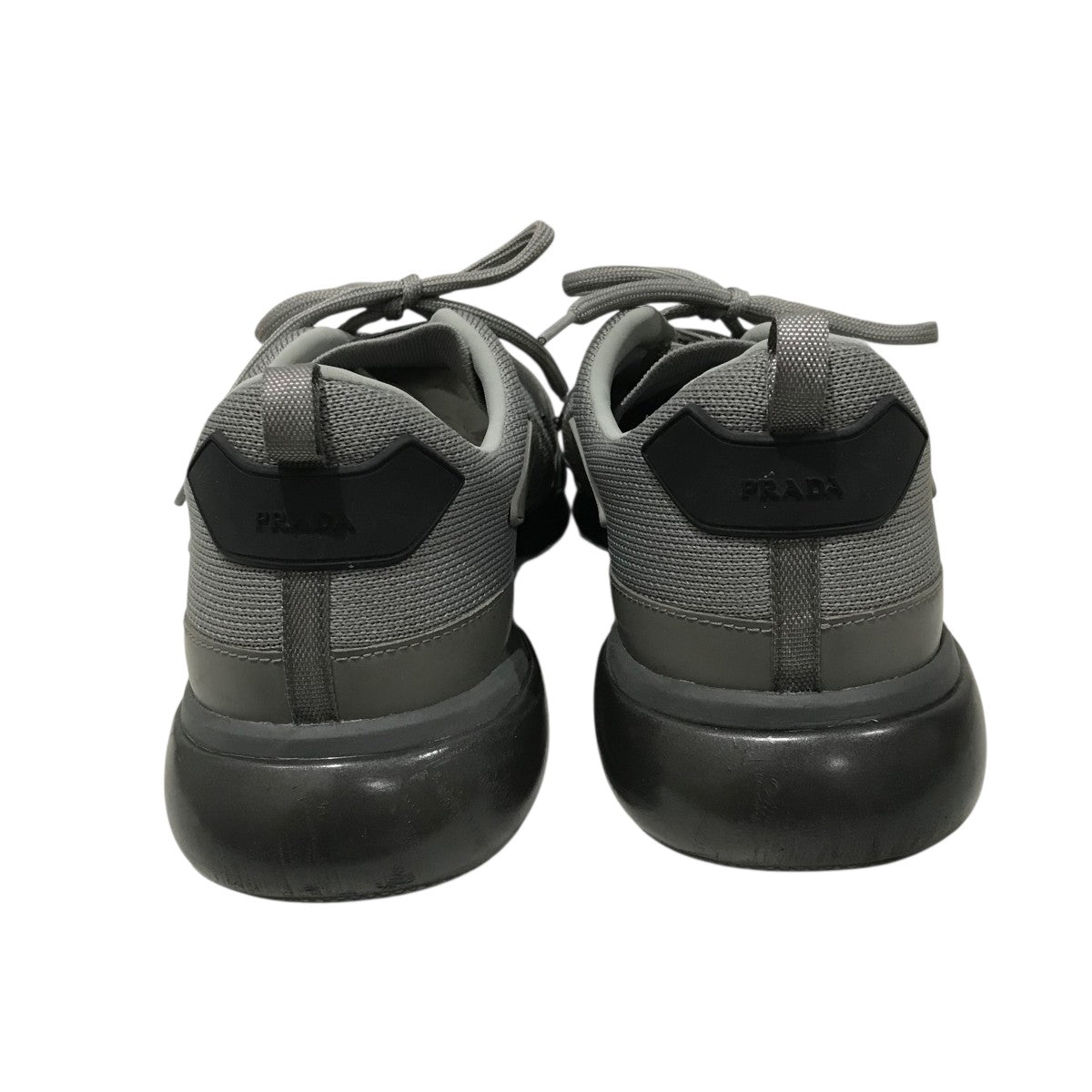 PRADA メッシュスニーカー グレー 履き心地抜群！PRADA(プラダ)ロゴ メッシュ スニーカー シューズ