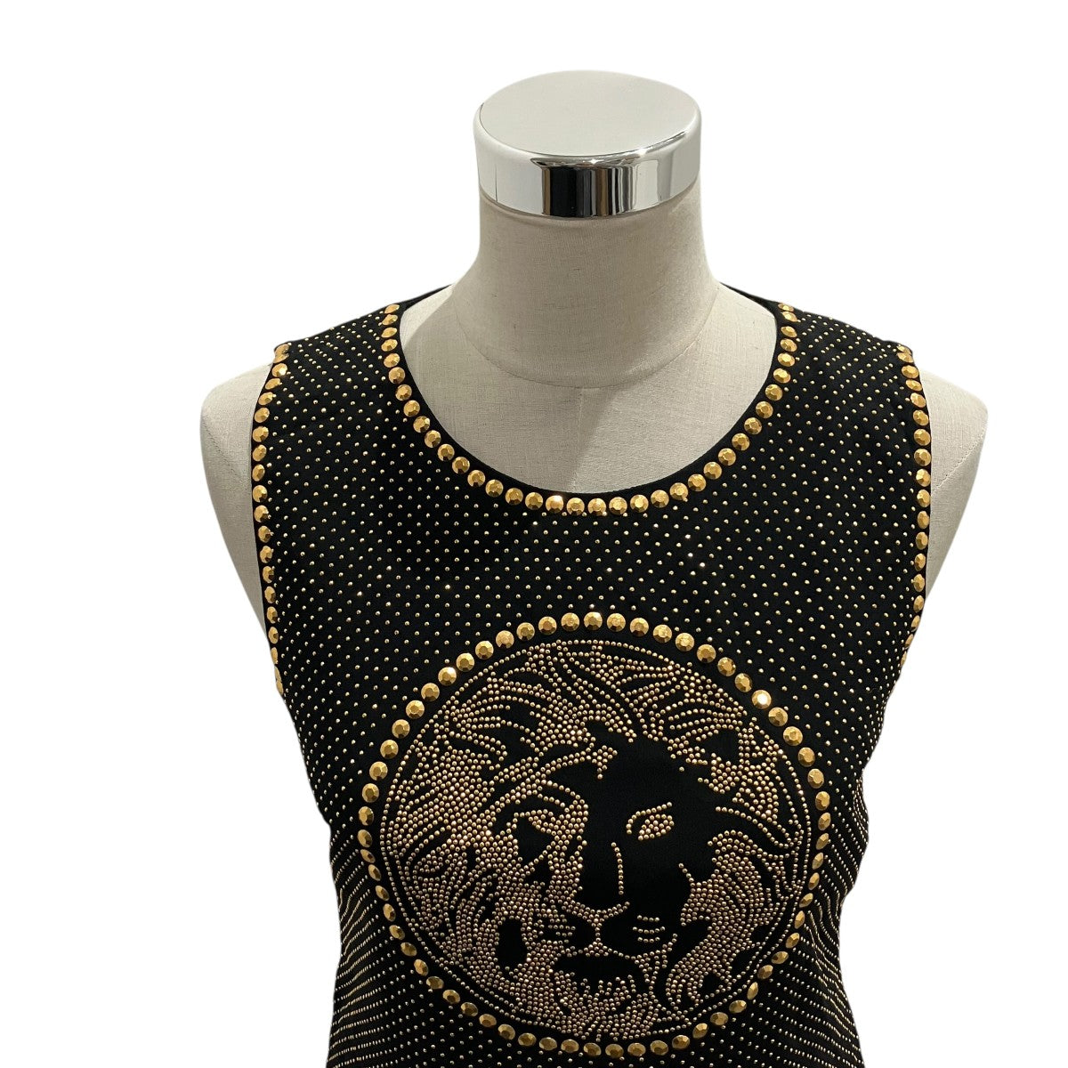 GIANNI VERSACE(ジャンニヴェルサーチ) ゴールドスタッズノースリーブ