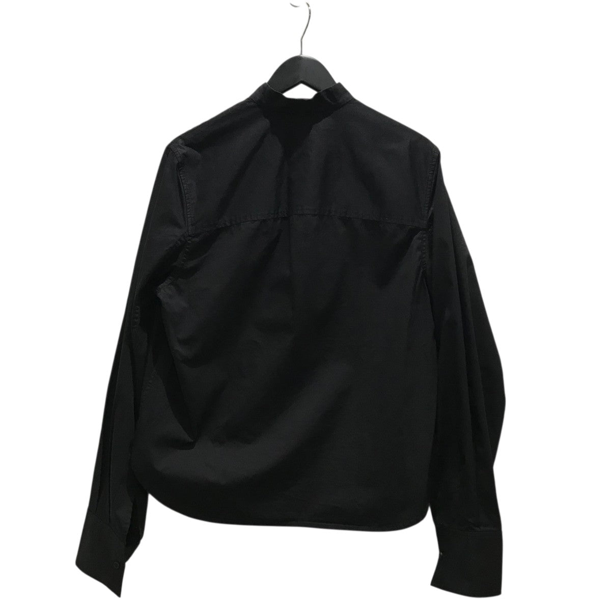 プルオーバーシャツ