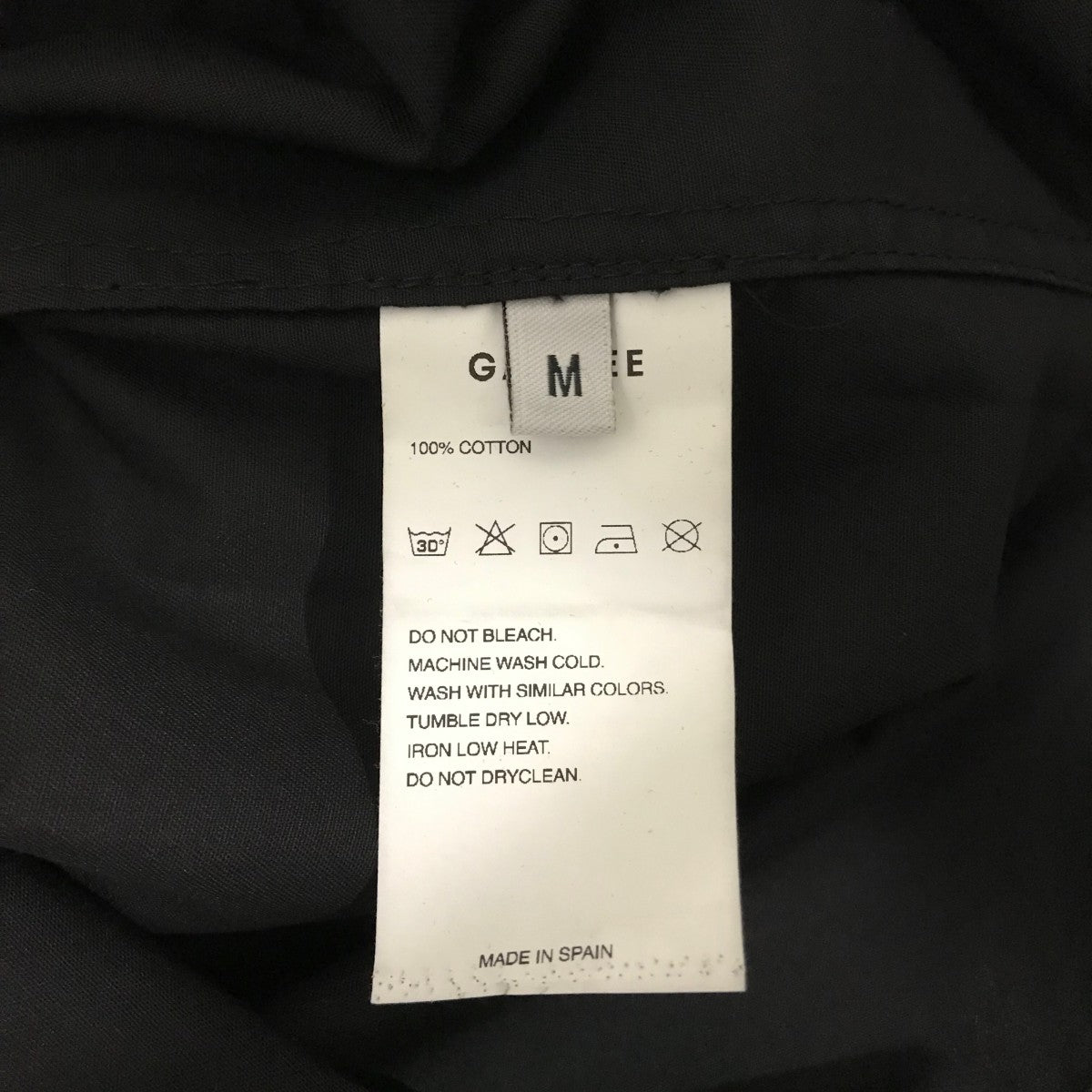 プルオーバーシャツ