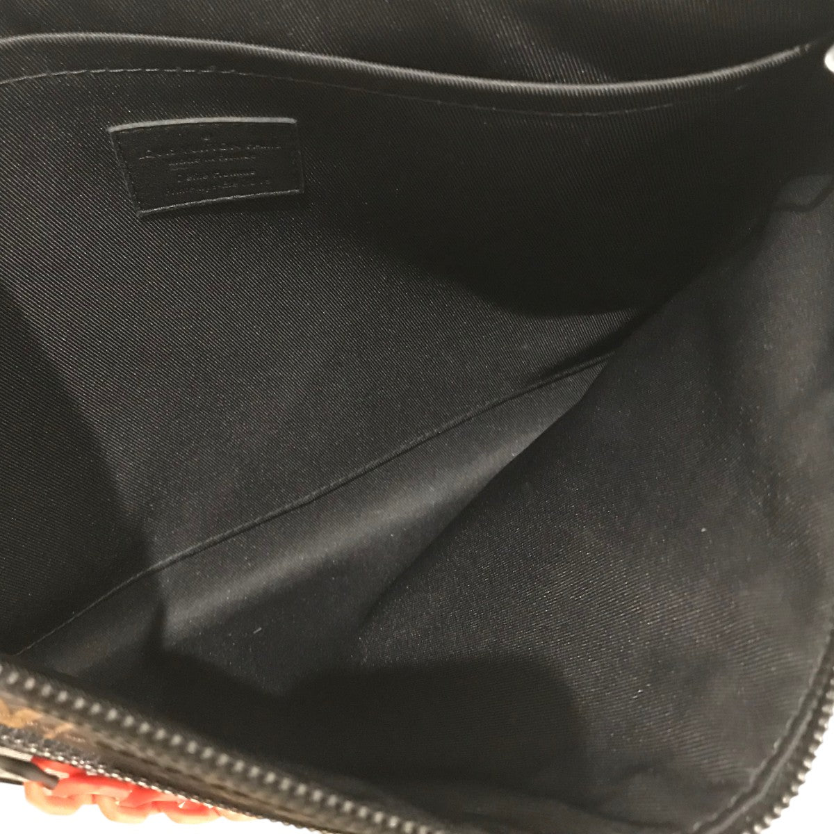 LOUIS VUITTON(ルイヴィトン) ソーラーレイポシェットクラッチバッグ