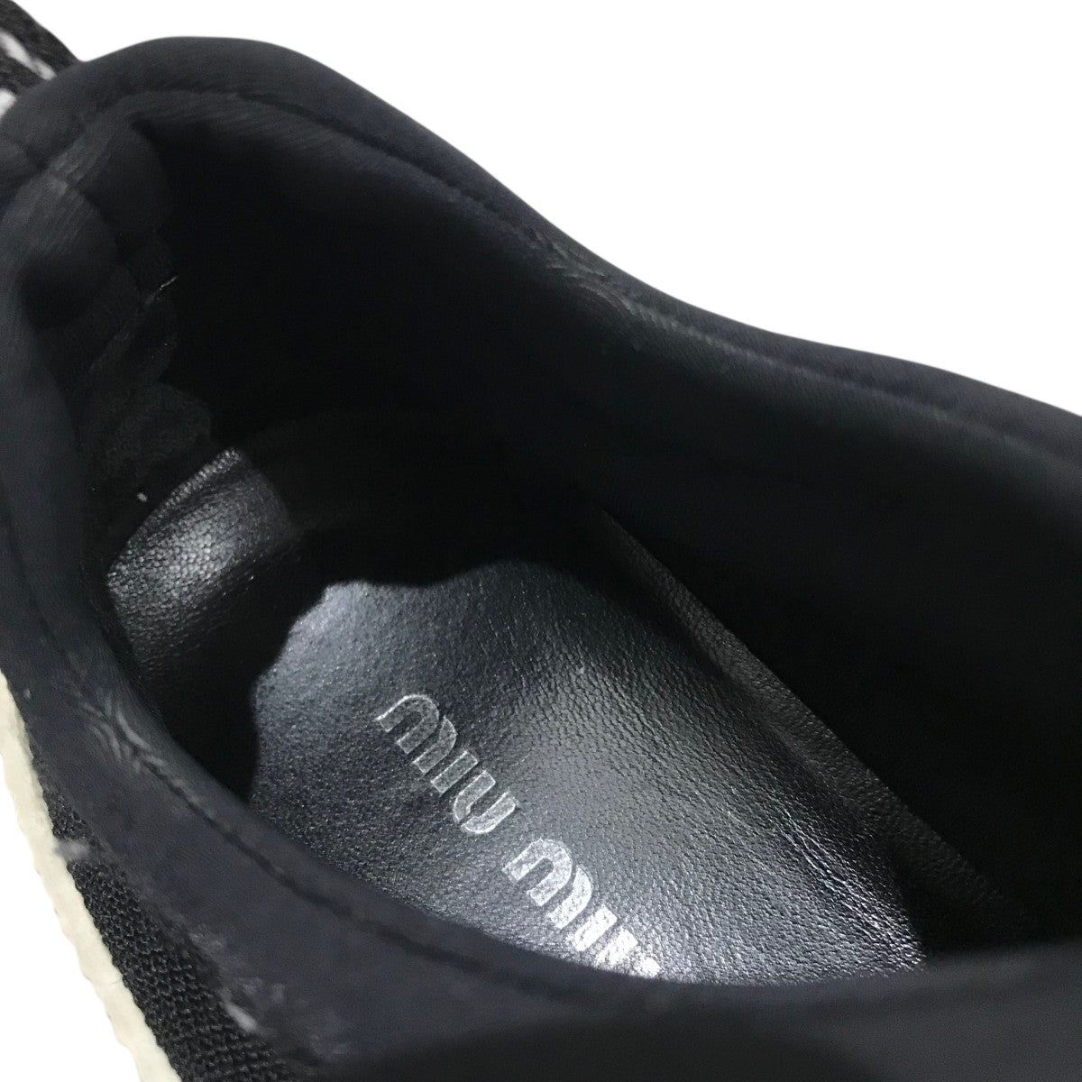 MIU MIU(ミュウミュウ) テープロゴスニーカー ブラック サイズ 36 2/1