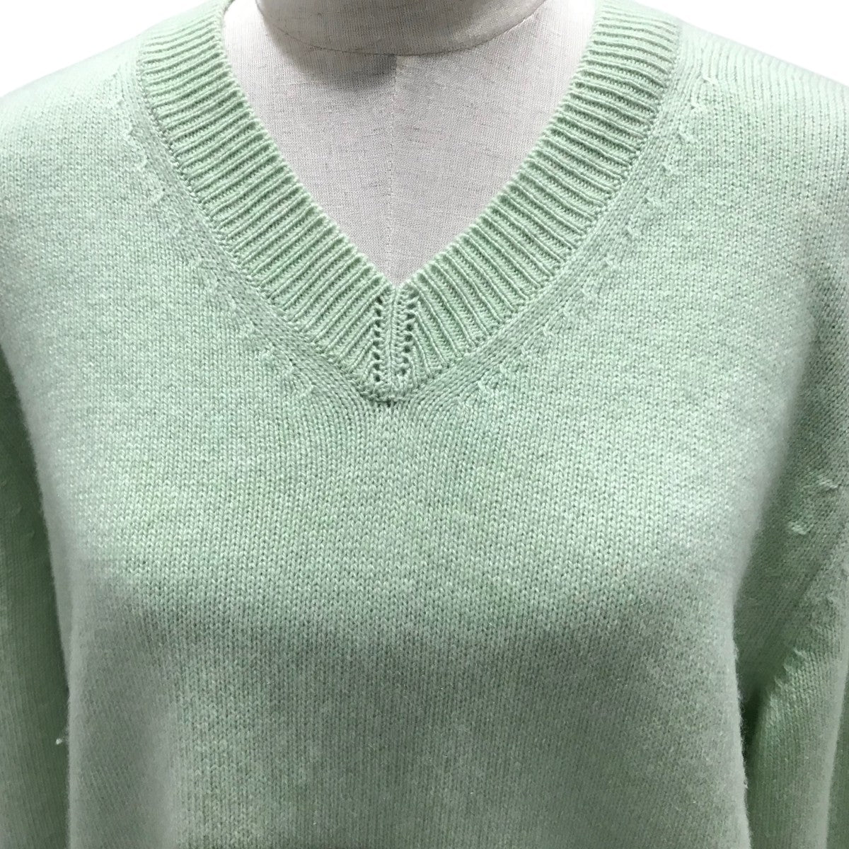 BLAMINK 【カシミヤ７ＧＶネックロングスリーブ】Vネックニット7913-230-0309 古着・中古-4枚目のアイテム画像