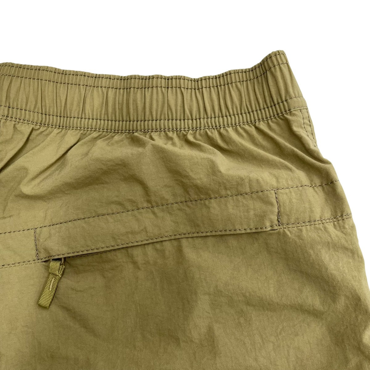 VERSATILE SHORTナイロンショーツNB42335