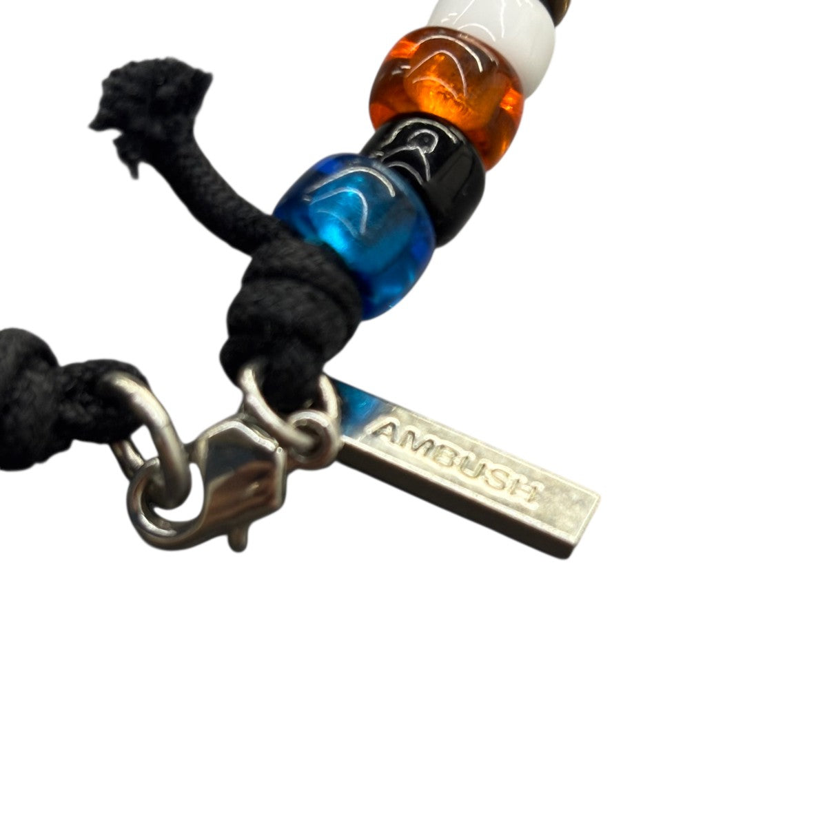 AMBUSH(アンブッシュ) ビーズブレスレット シルバー×マルチ｜【公式