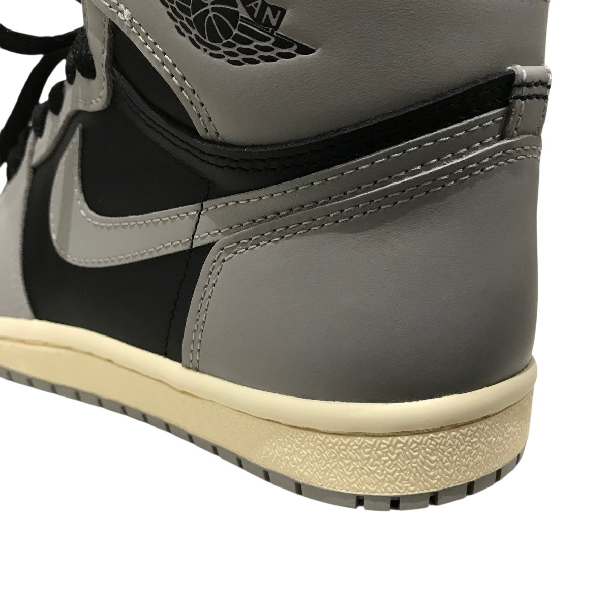 【ordan 1 High ’85 Reverse Shadow】ハイカットスニーカーHV6674-020
