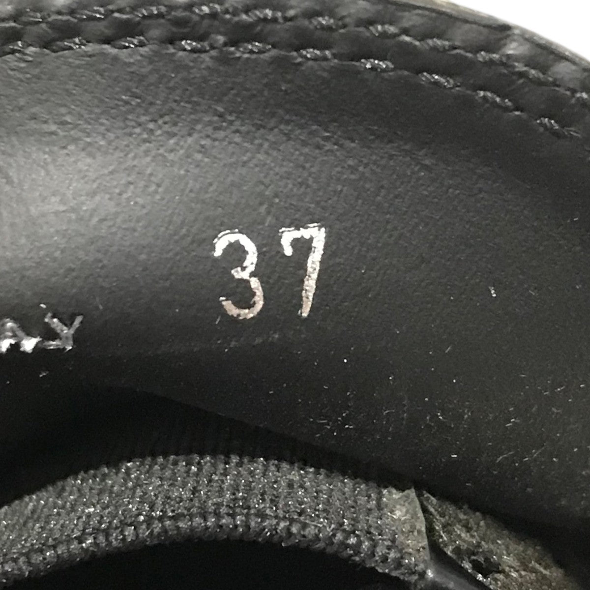 PRADA(プラダ) ブラッシュドレザーシューズ ブラック サイズ 37