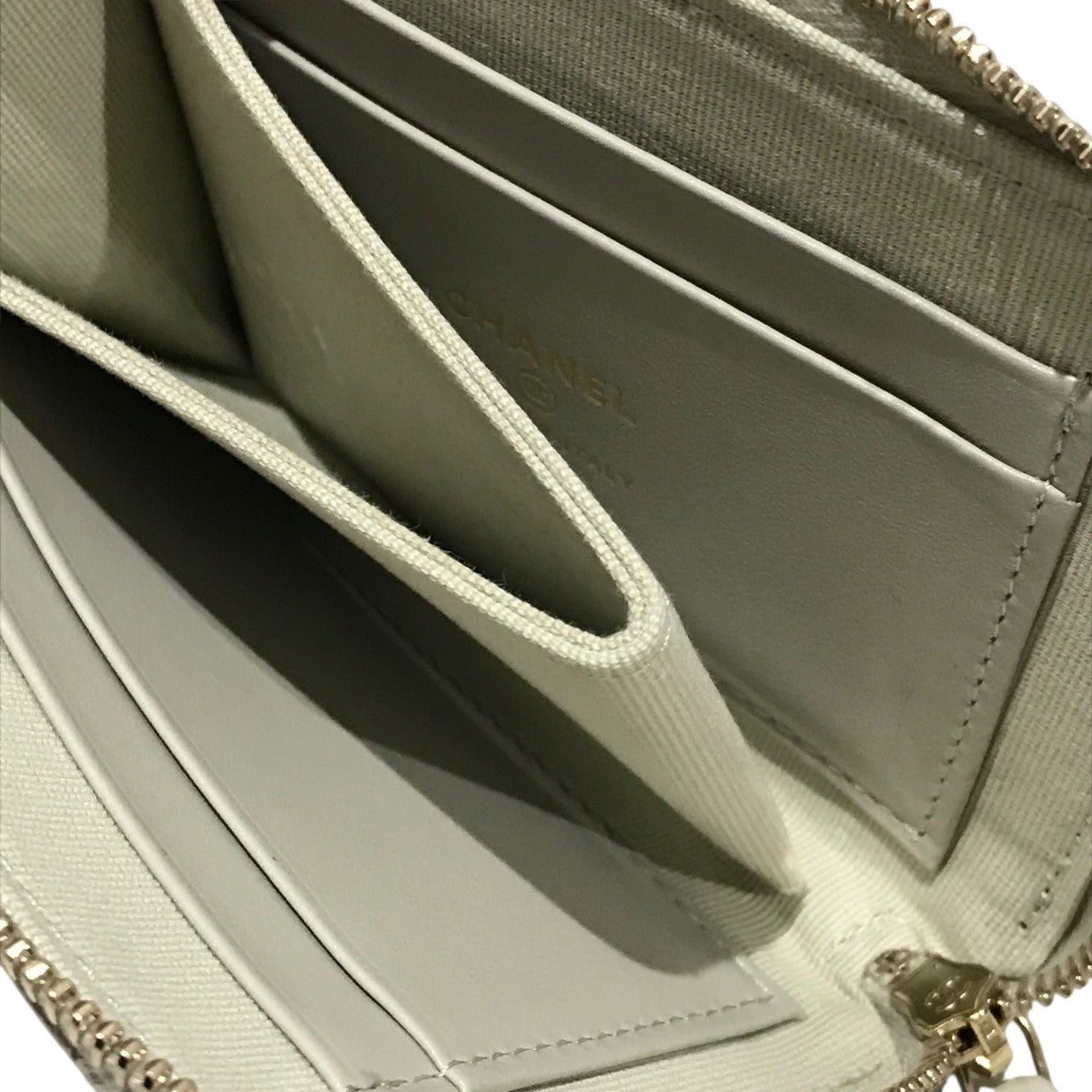 CHANEL(シャネル) Lジップ財布AP3999 AP3999 CG626*** ライトグレー