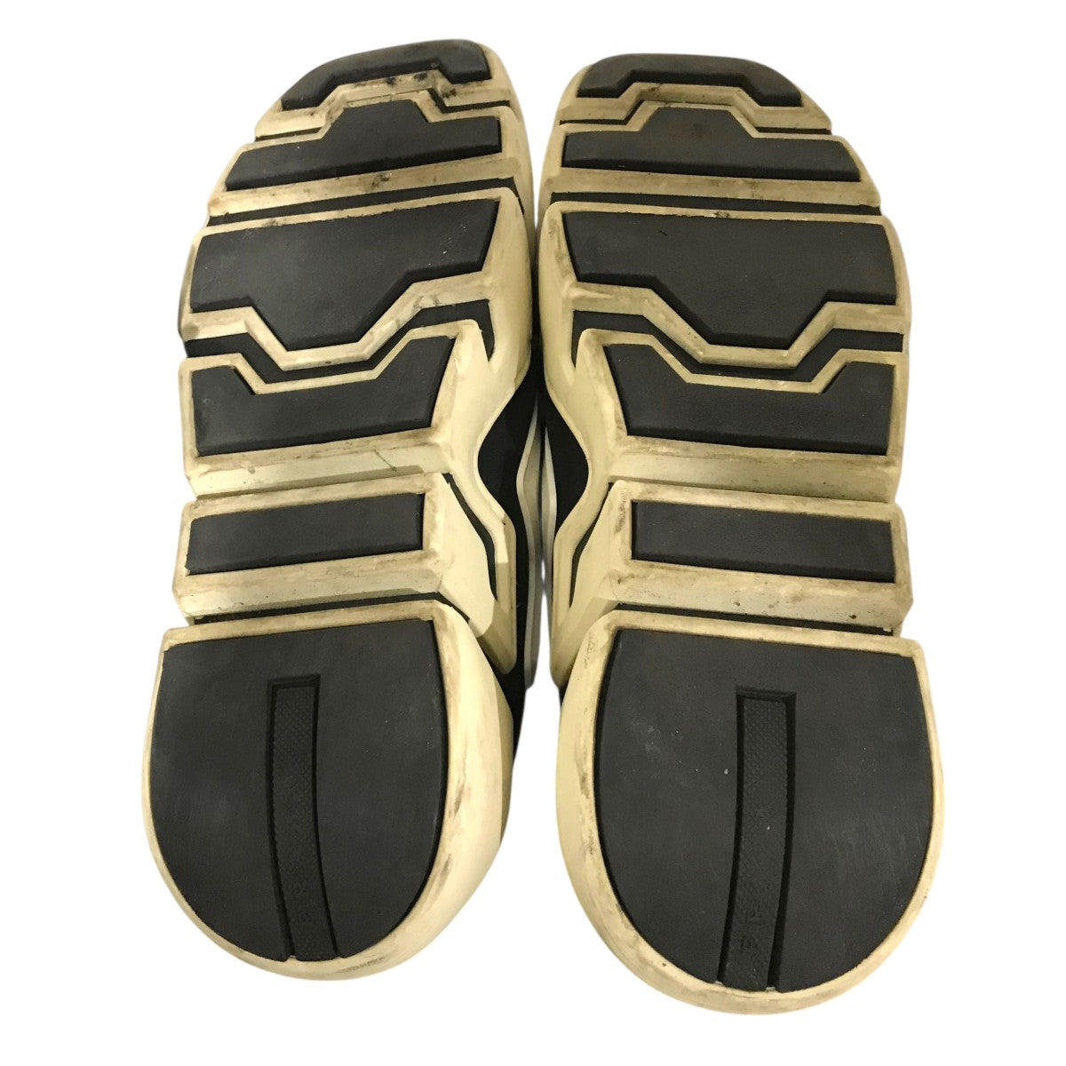 PRADA(プラダ) クラウドバストサンダーテクニカルファブリック