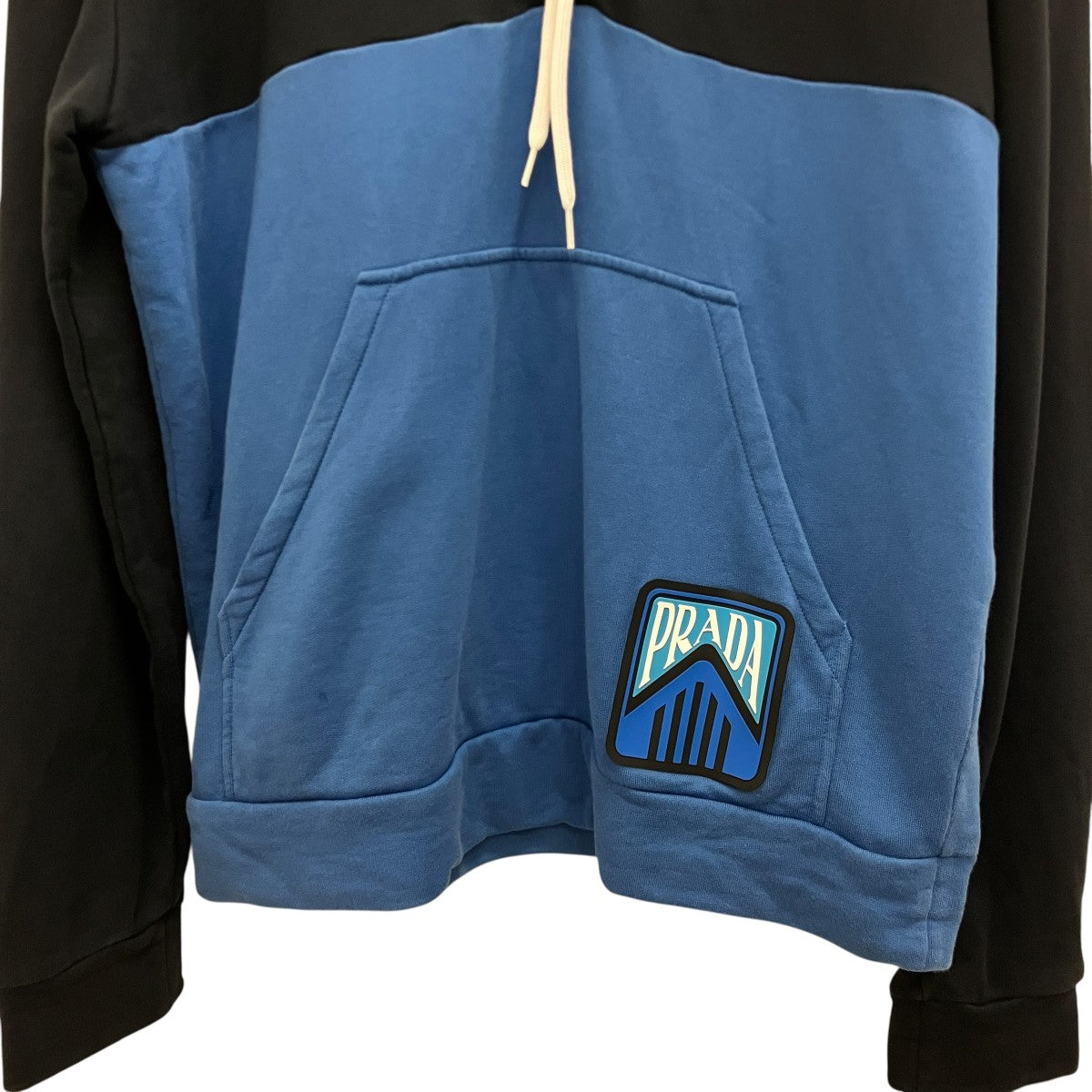 PRADA バイカラーパーカーUJL062 古着・中古-4枚目のアイテム画像