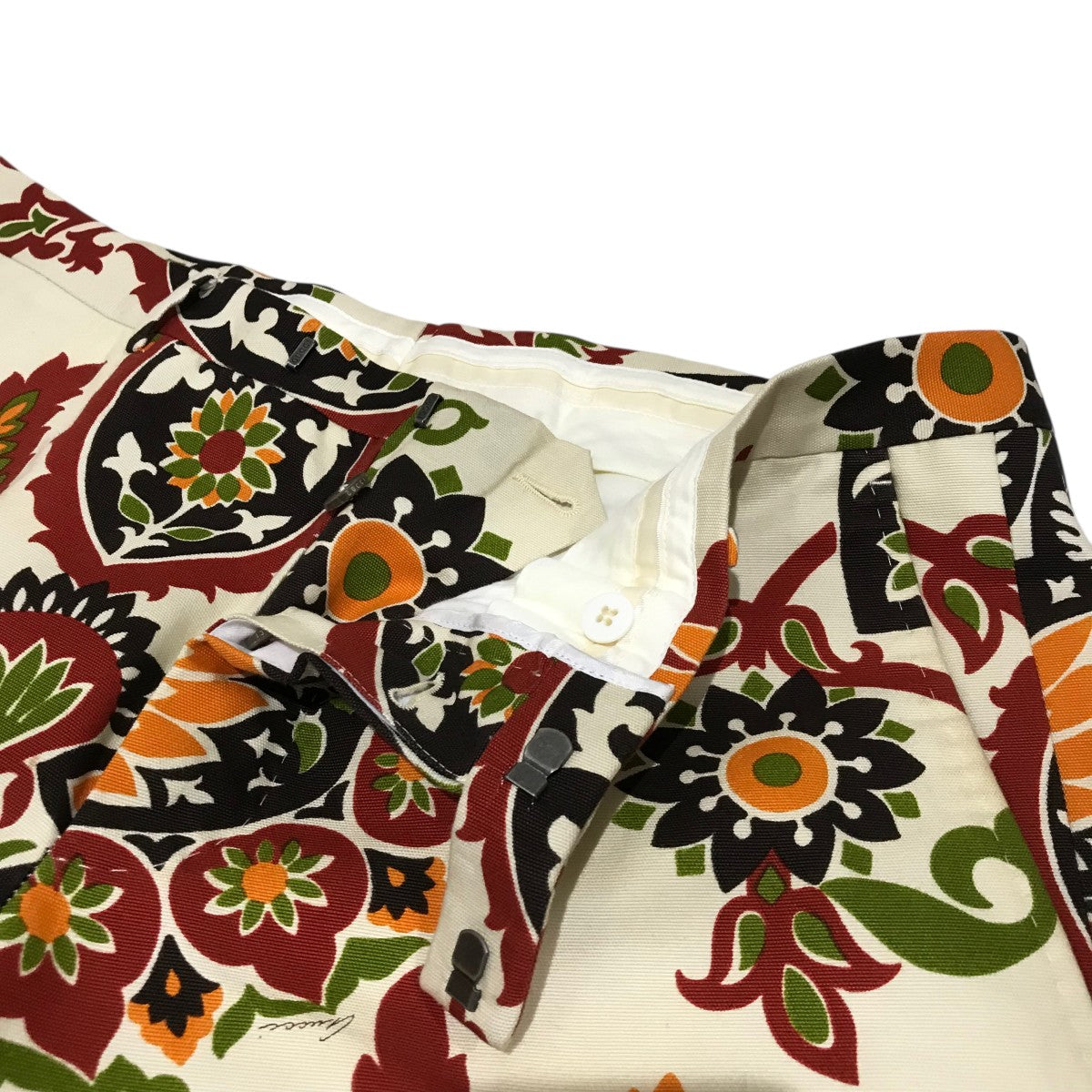 GUCCI(グッチ) 総柄パンツ335318 335318 ベージュ サイズ 50｜【公式