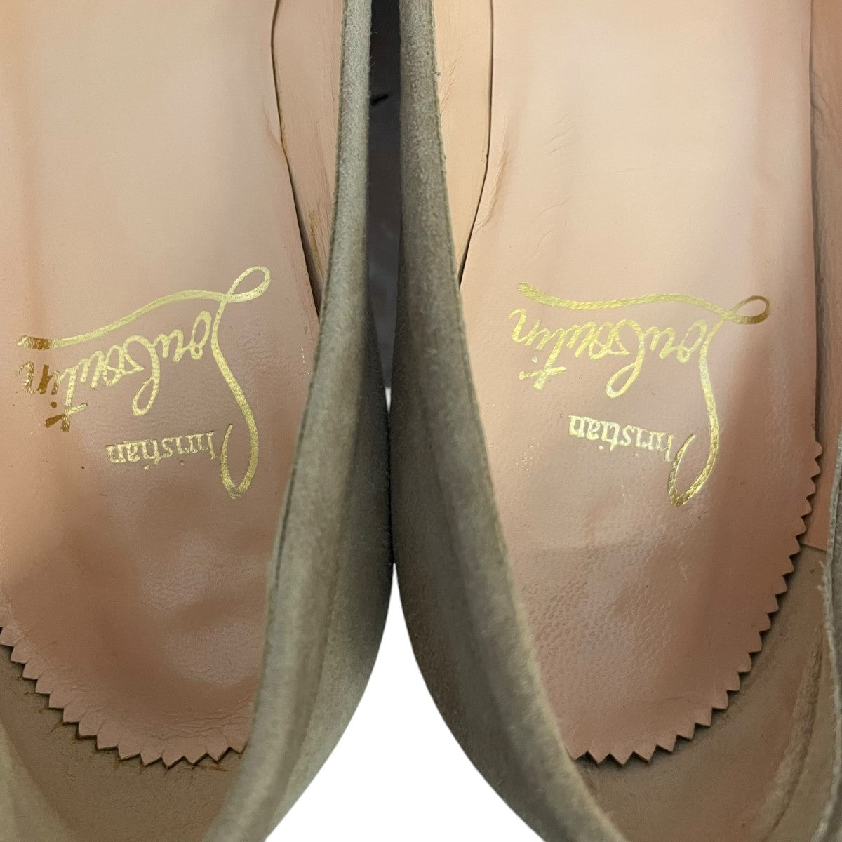 スウェードパンプス