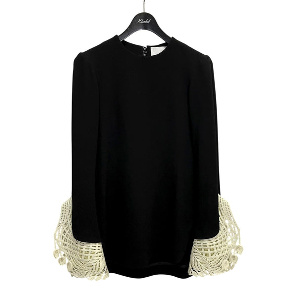 【美品】Mame Kurogouchi マメクロゴウチ　ブラウス　Vネック mame kurogouchi(マメクロゴウチ) Embroidered Cuff TopブラウスMM20FW