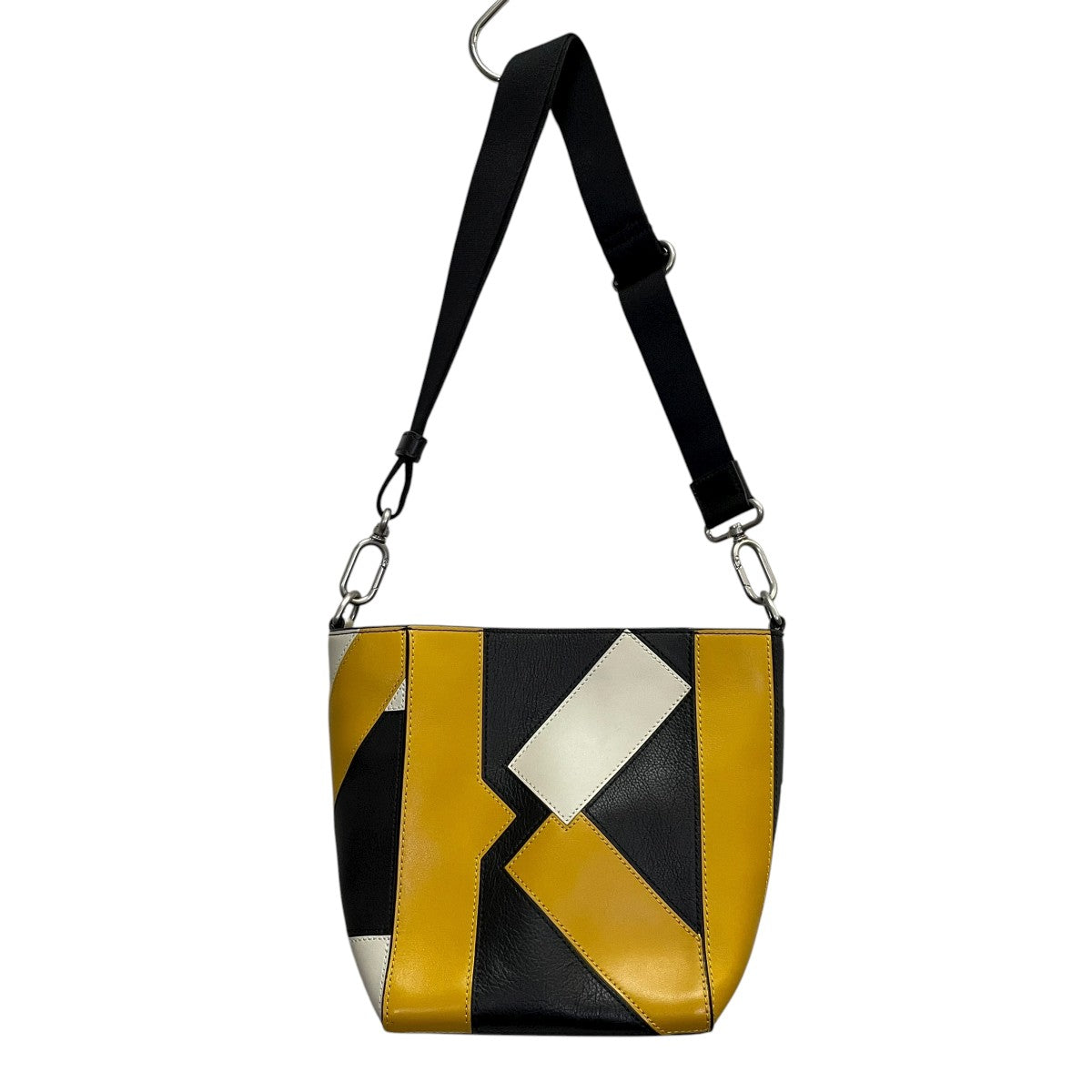 KUBE small Tote Bagショルダーバッグ