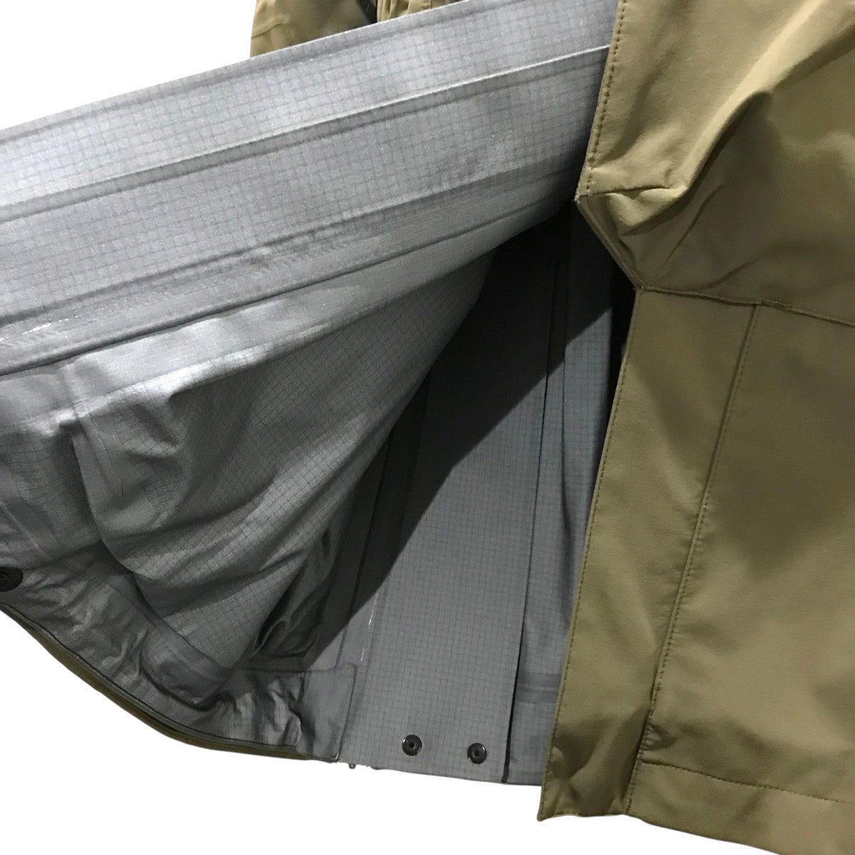 ナイロンジャケットJ1A-GTKR