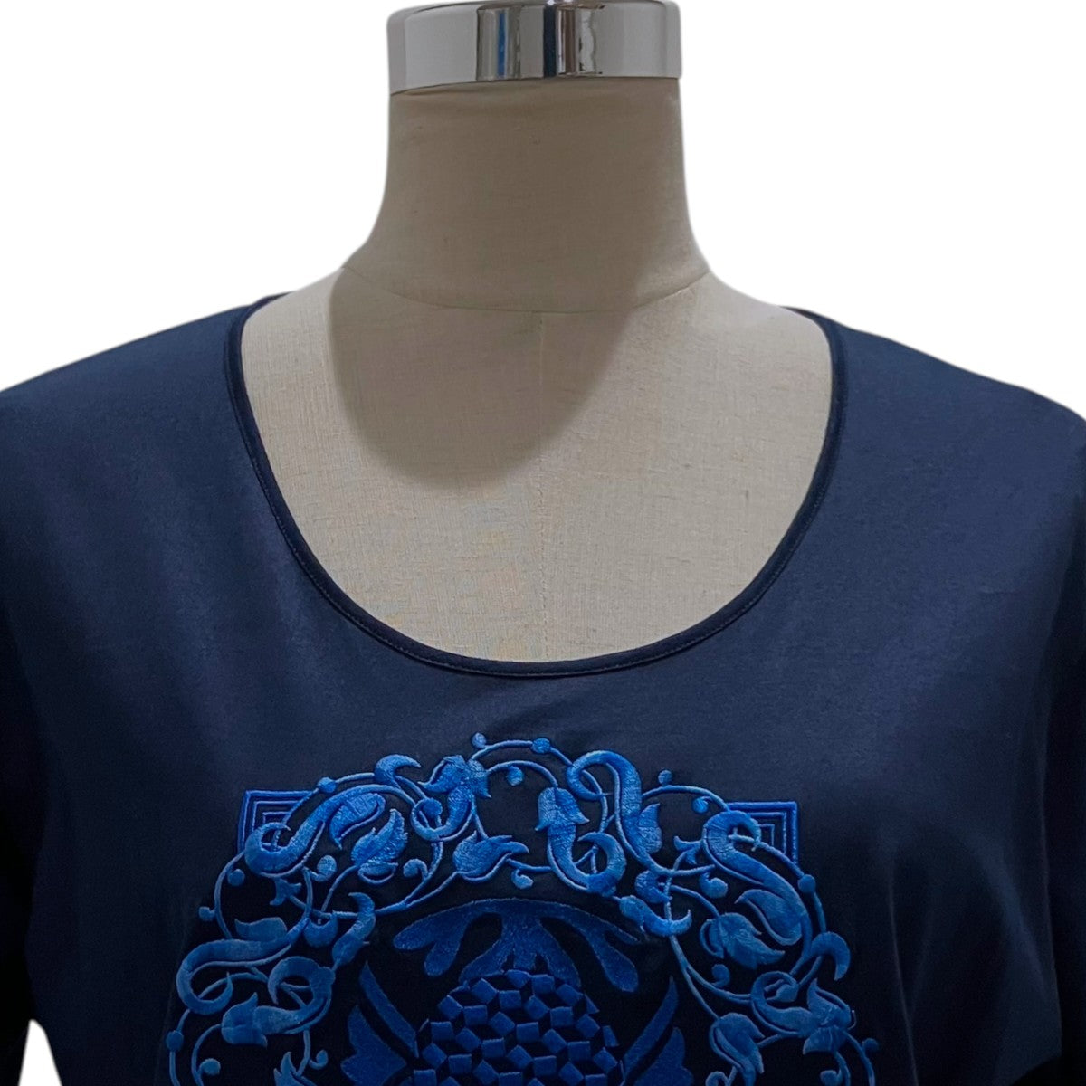 CELINE UネックTシャツ 古着・中古-4枚目のアイテム画像
