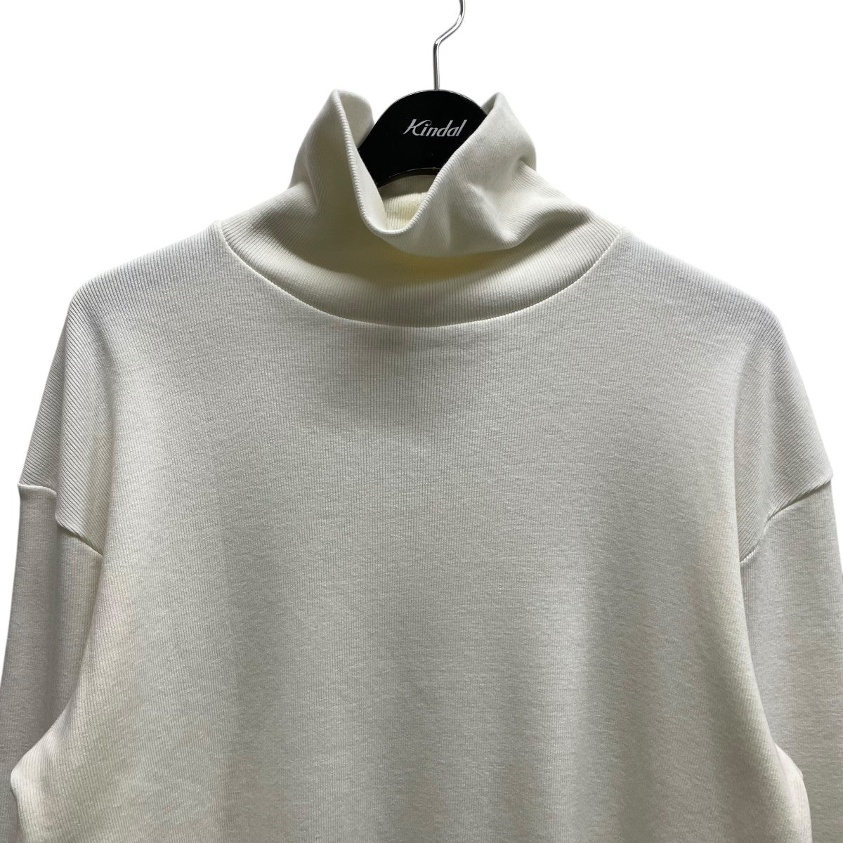 タートルネックカットソー