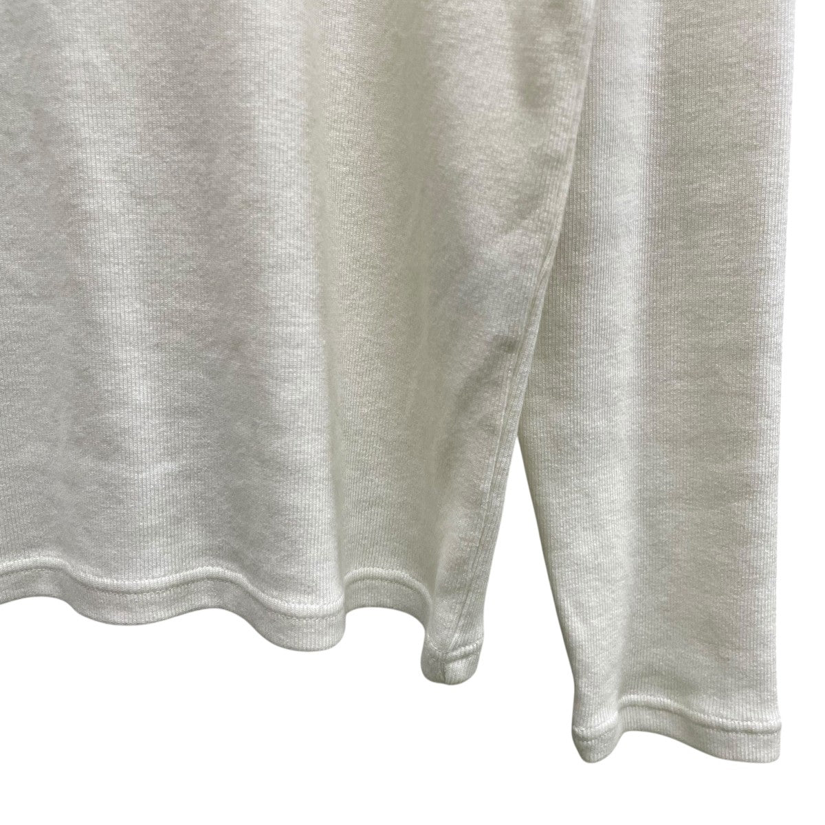 タートルネックカットソー