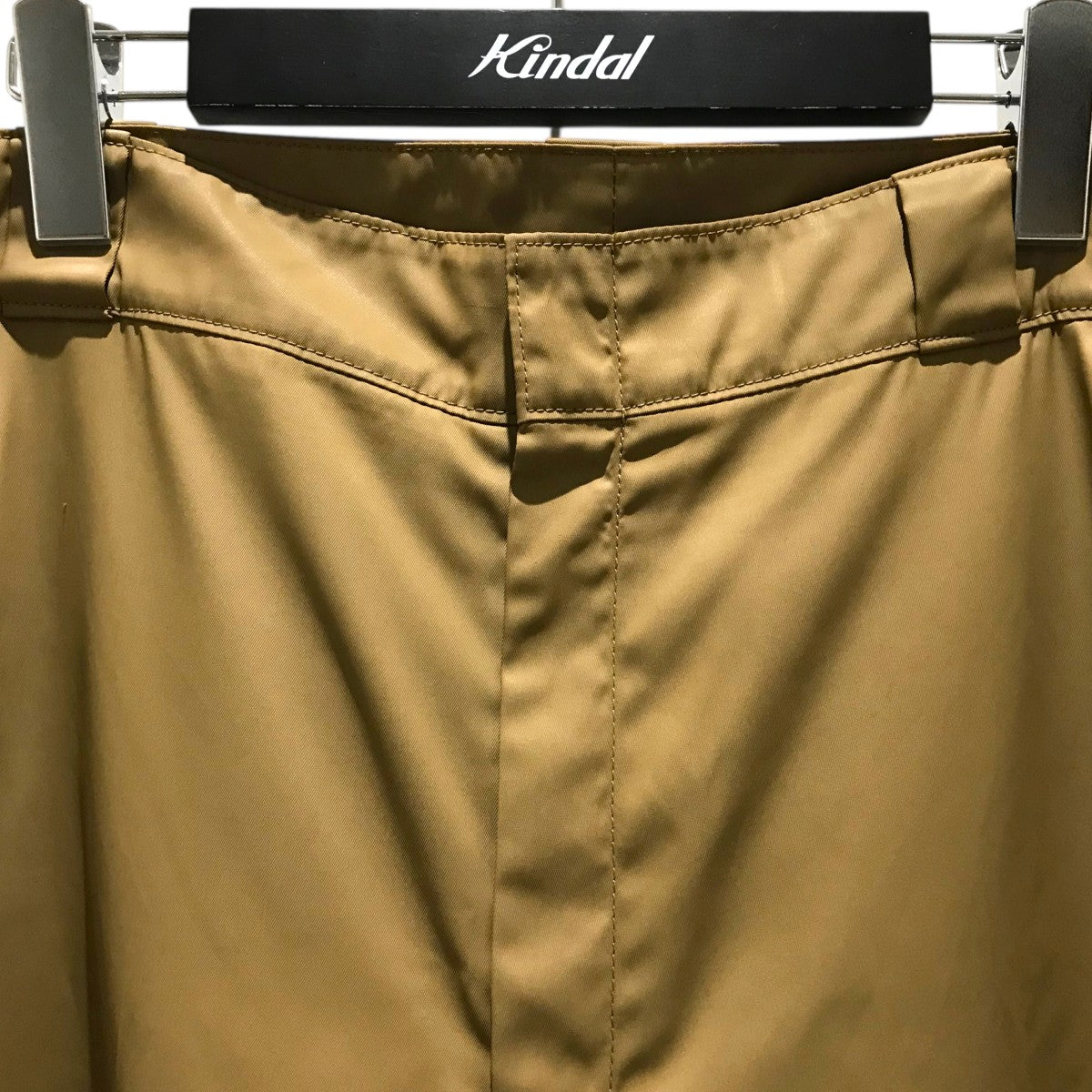 PRADA(プラダ) RE-NYLONトライアングルロゴパンツSPG30 SPG30 ベージュ