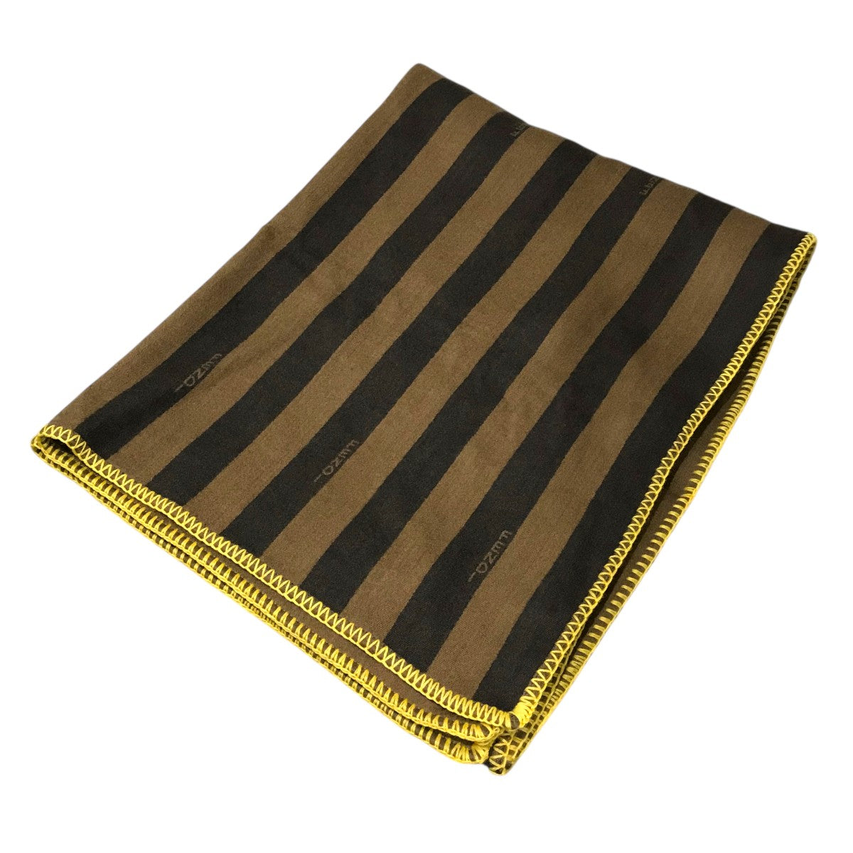 FENDI 幾何学模様 フリースブランケット FENDI 幾何学模様 フリースブランケット FENDI 幾何学模様 フリース