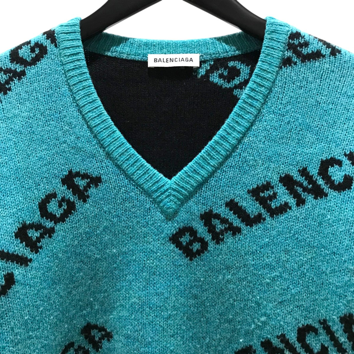 BALENCIAGA(バレンシアガ) ジャガードロゴ総柄オーバーサイズニット
