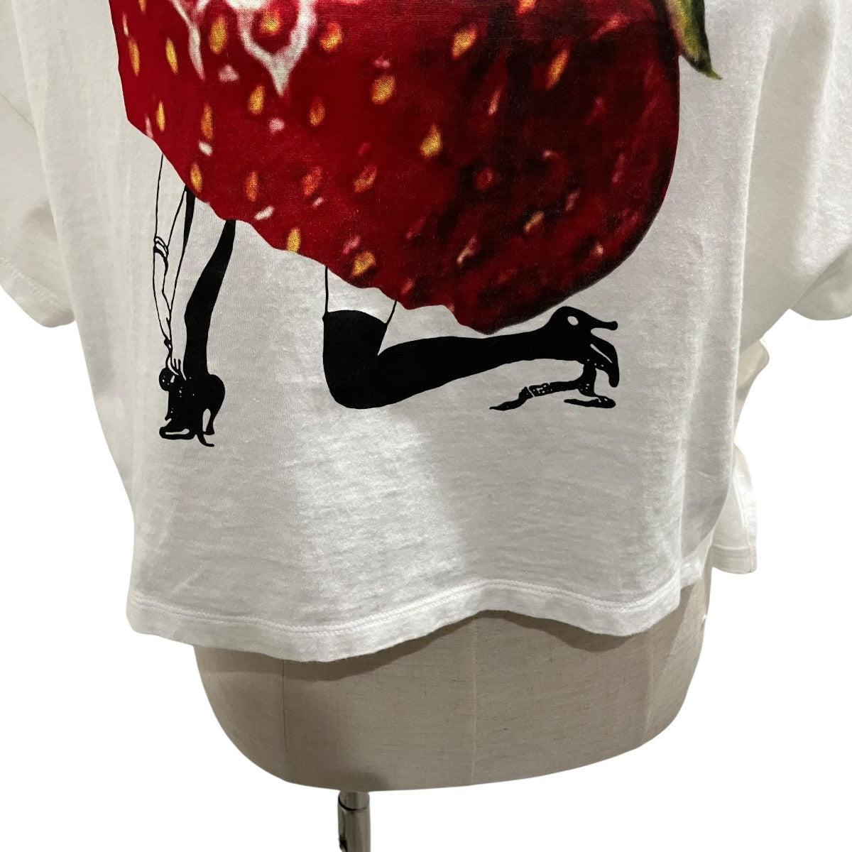 UNDERCOVER(アンダーカバー) ストロベリーTシャツUC1E1892-3 UC1E1892