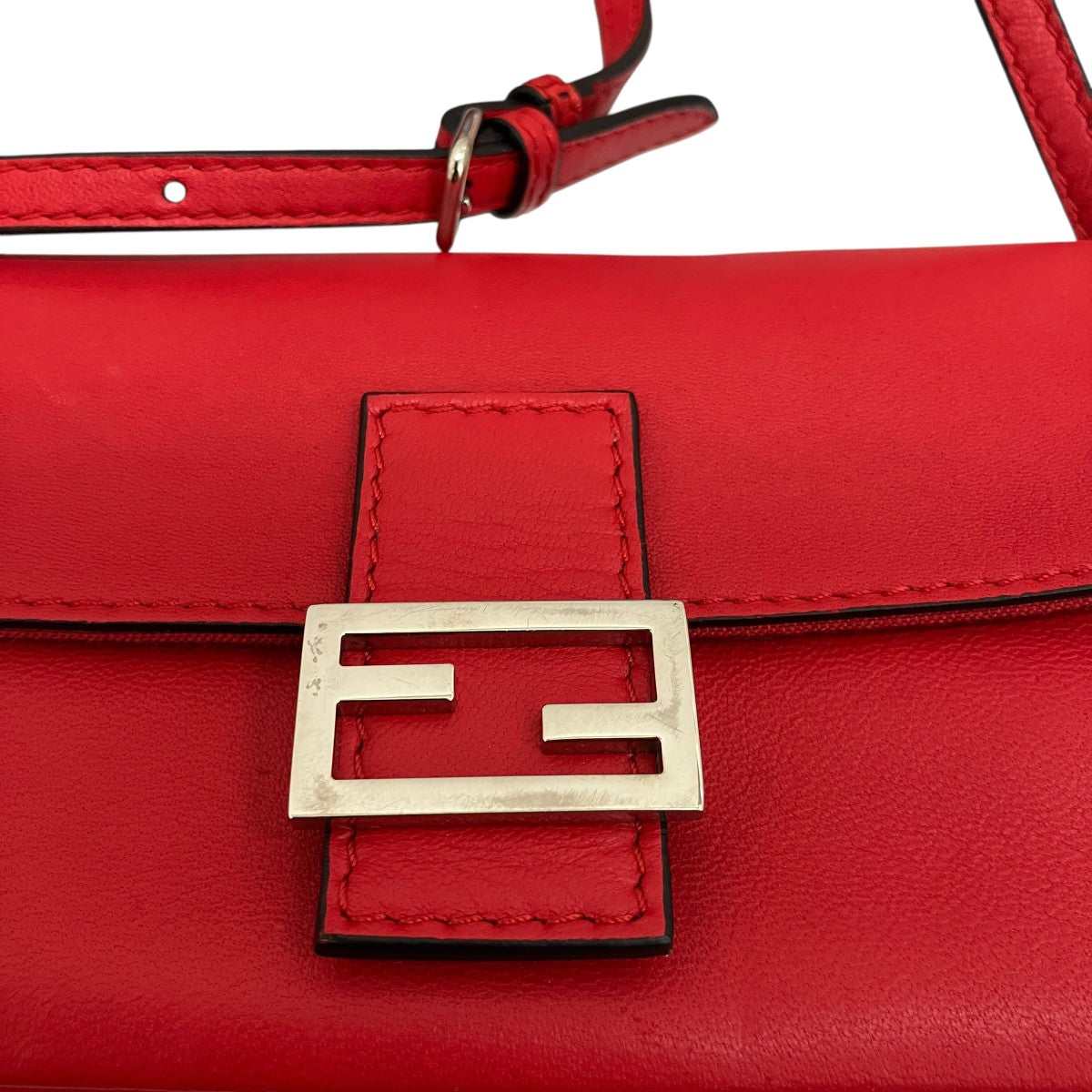 FENDI(フェンディ) マンマバケット マイクロ ショルダーバッグ8M0354